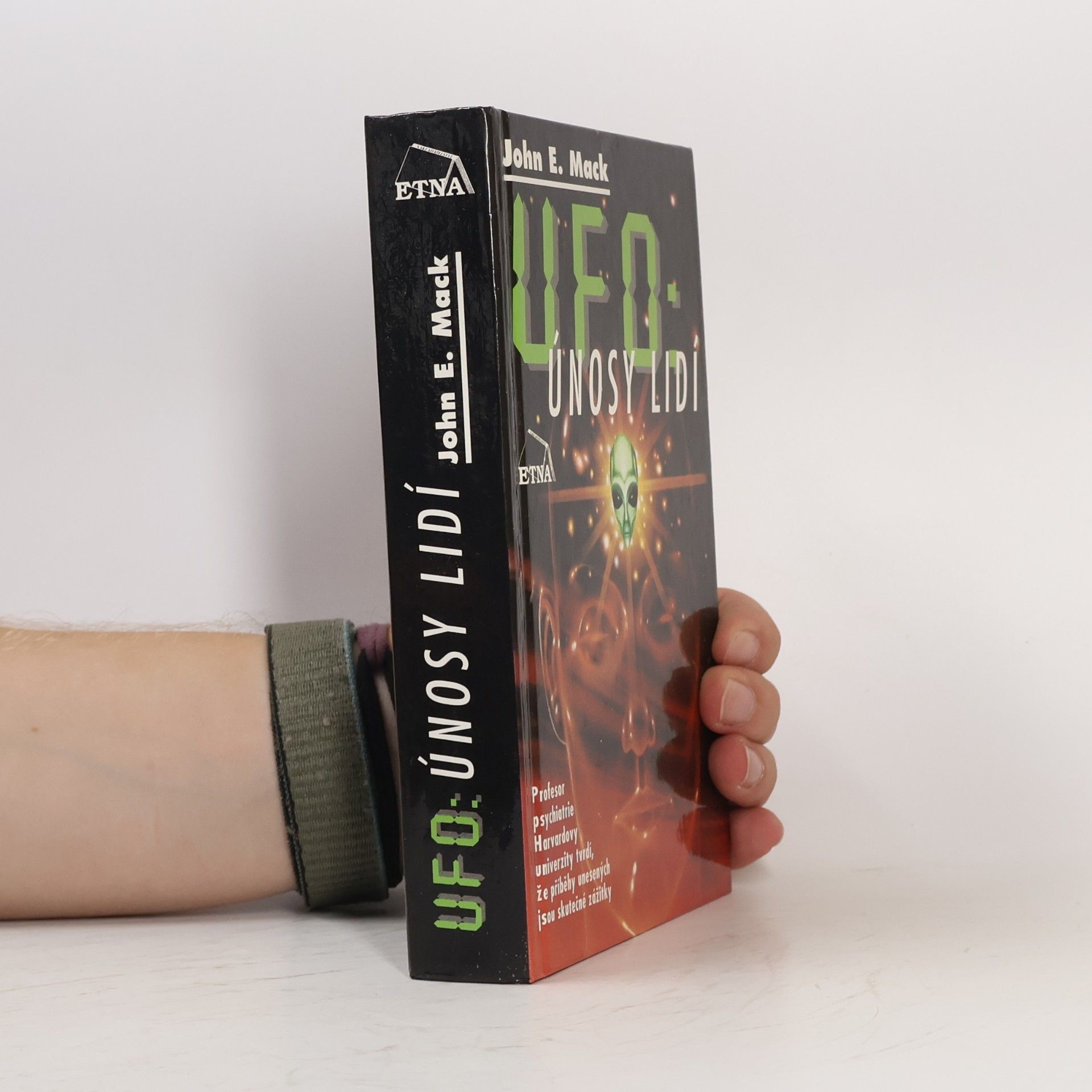 John E. Mack UFO - Únosy lidí