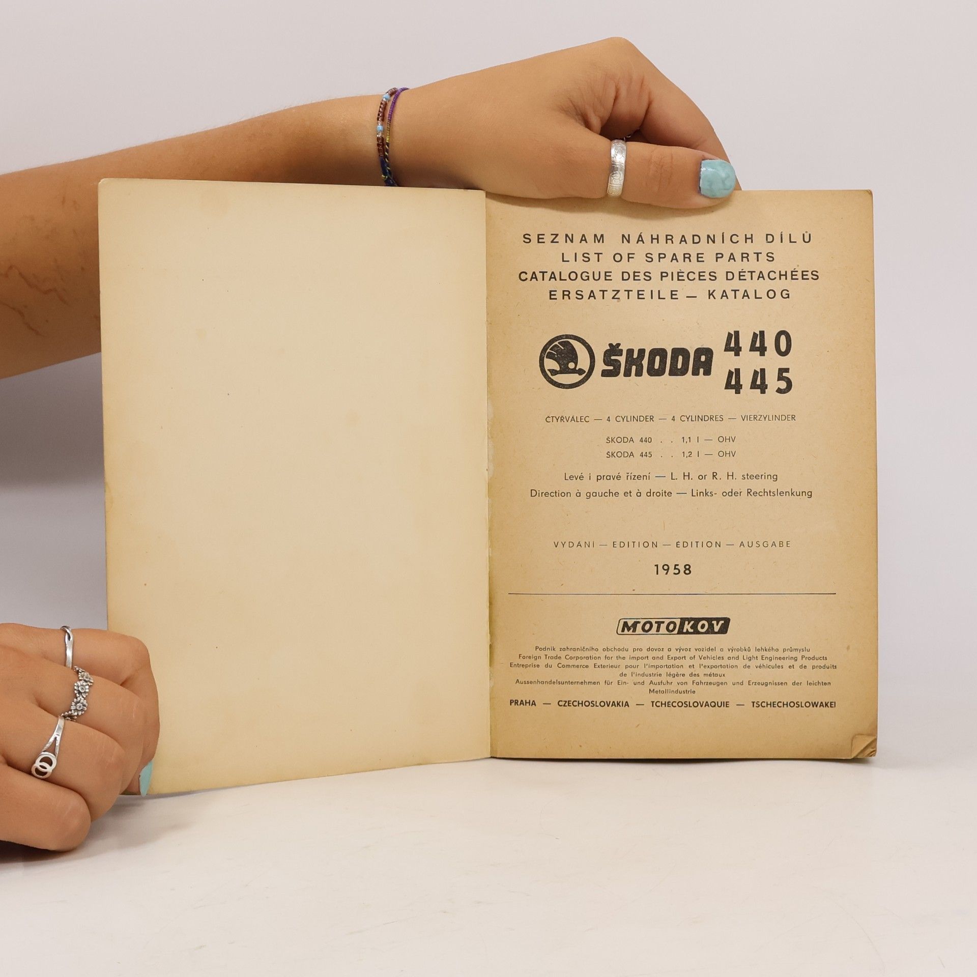 Kolektiv autorů Škoda 440-445