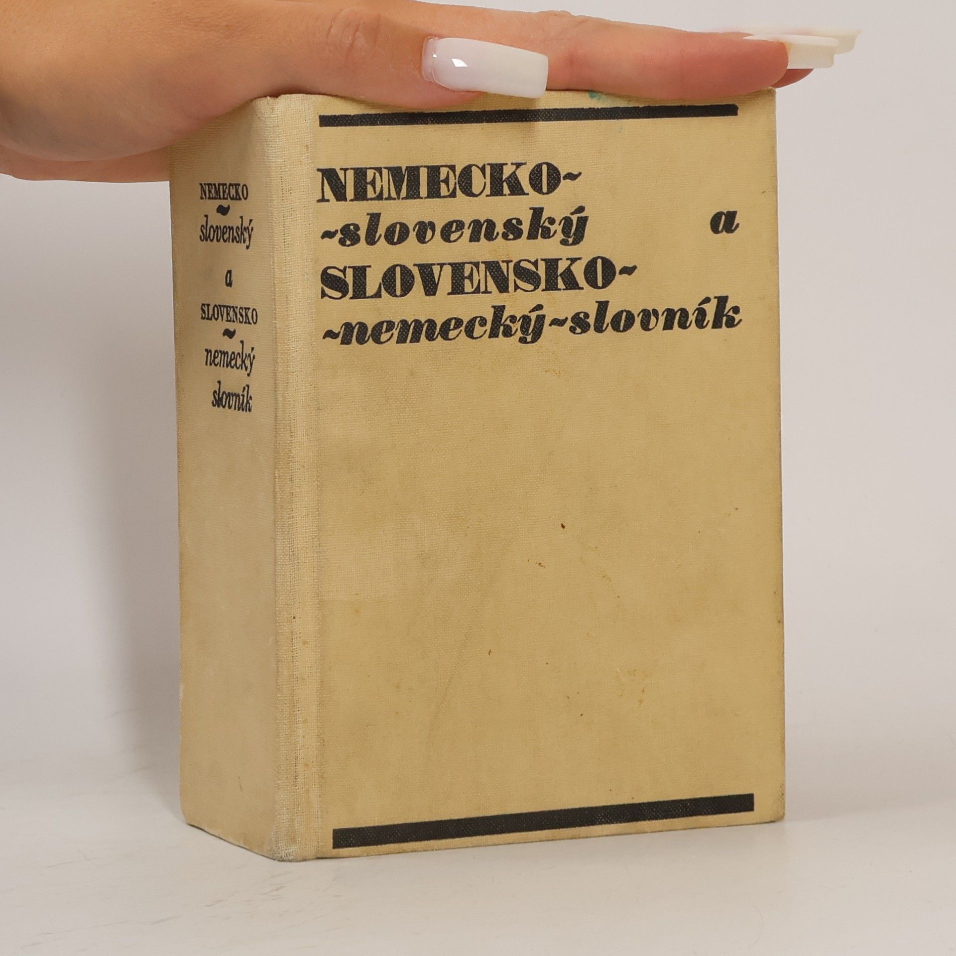 kolektiv Nemecko-slovenský a slovensko-nemecký slovník