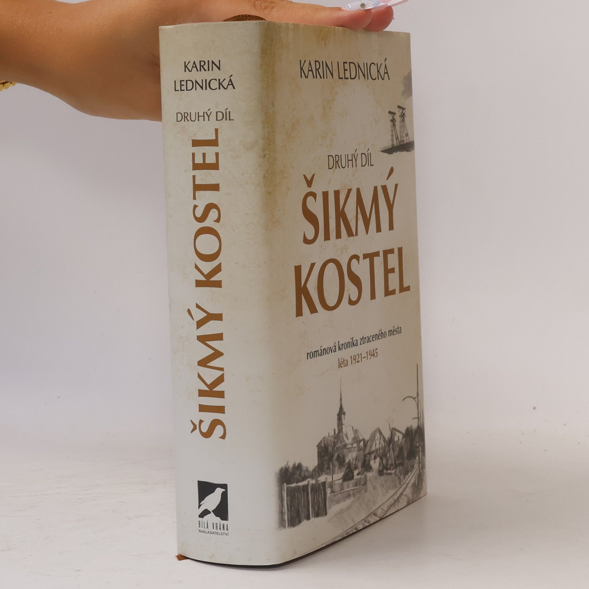 Karin Lednická Šikmý kostel 2