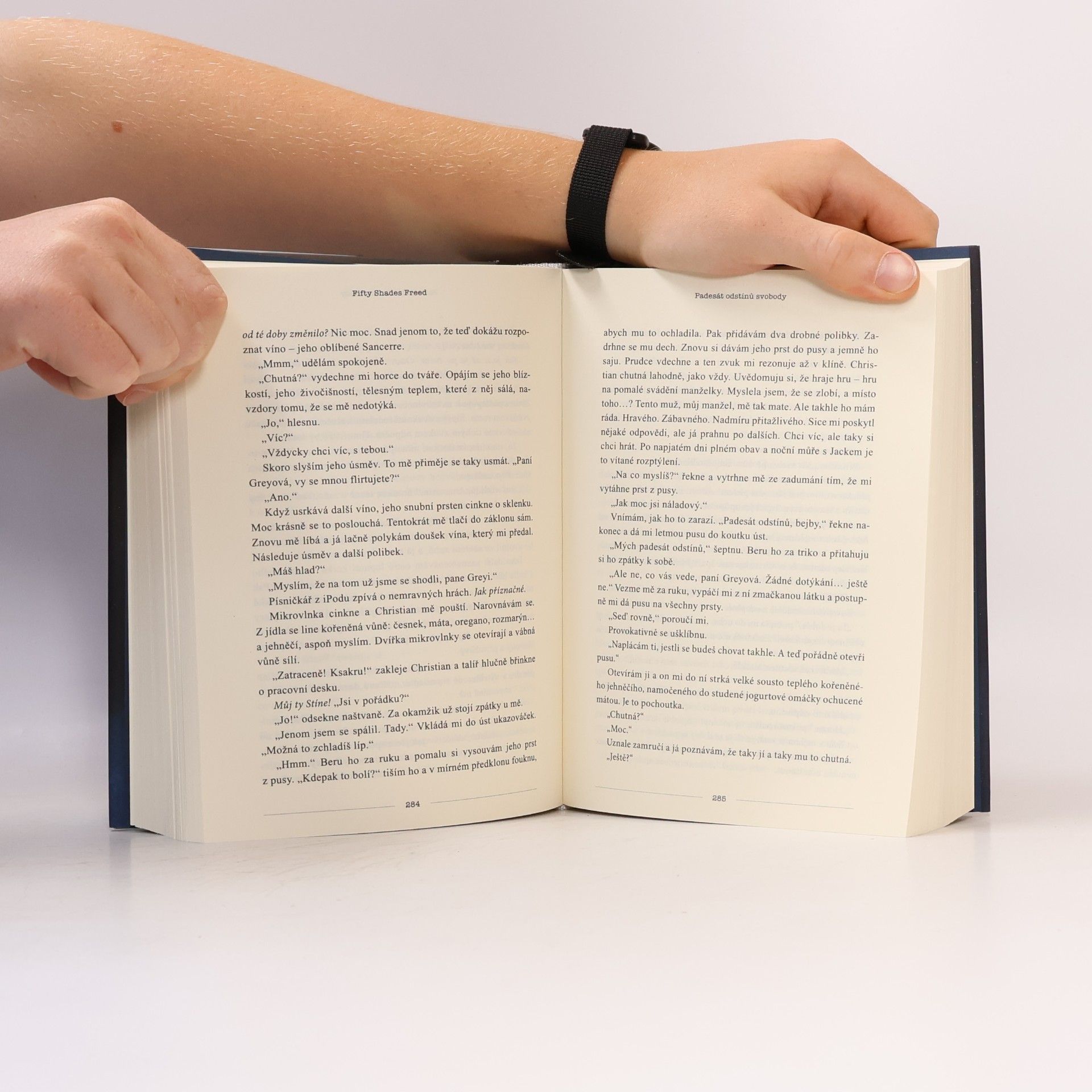 E L James Padesát odstínů svobody