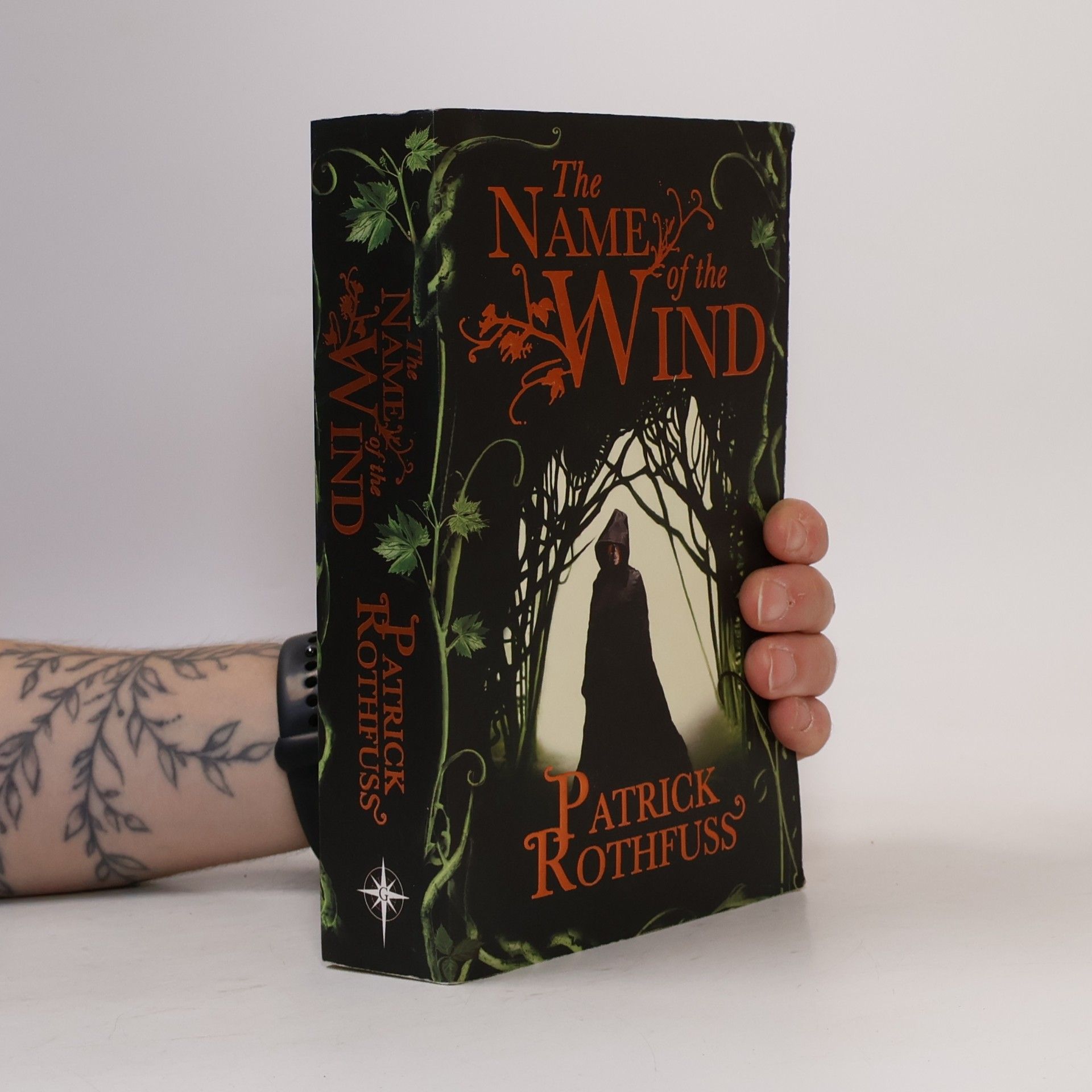 Patrick Rothfuss The Name of the Wind