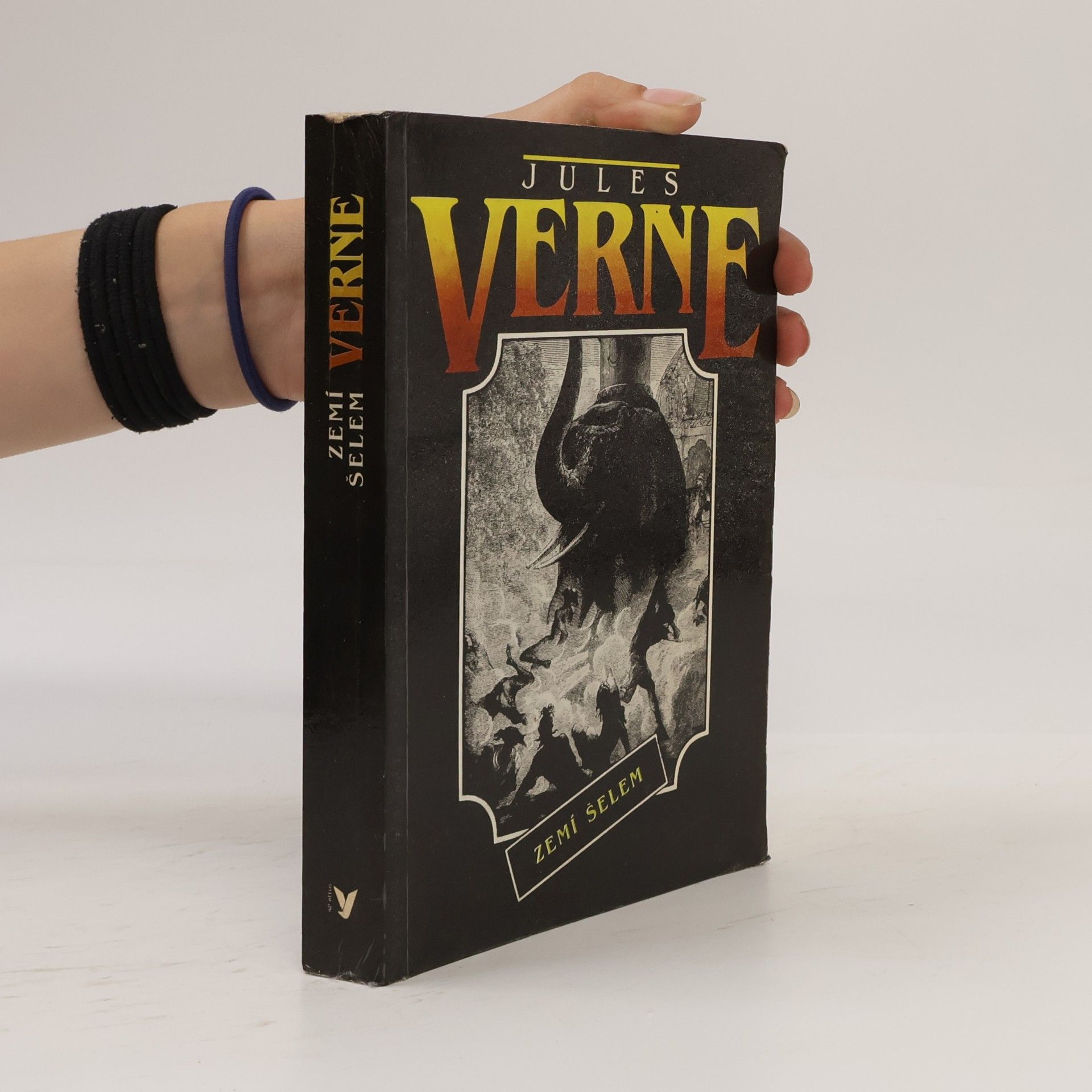 Jules Verne Zemí šelem