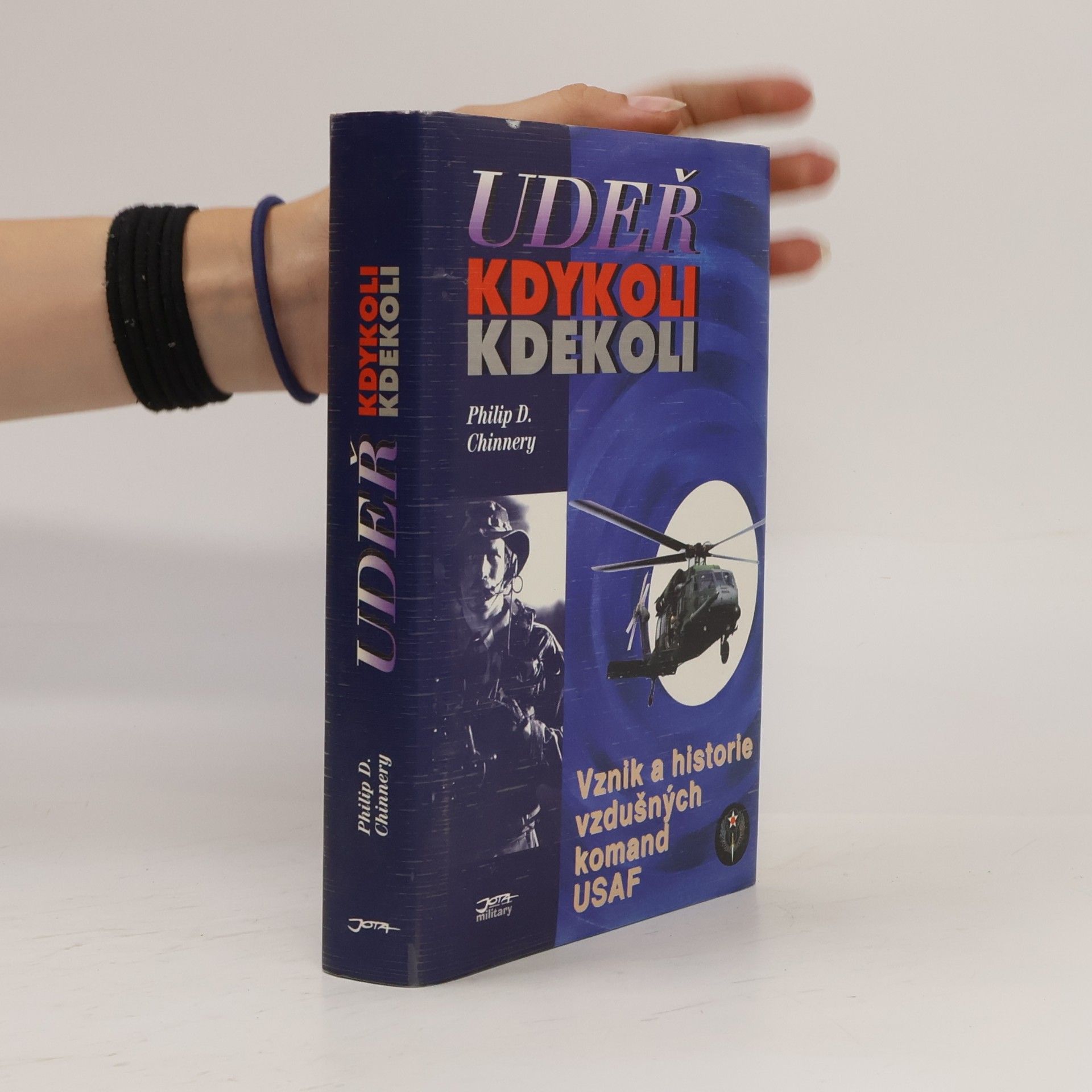 Udeř kdykoli kdekoli: Vznik a historie vzdušných komand USAF