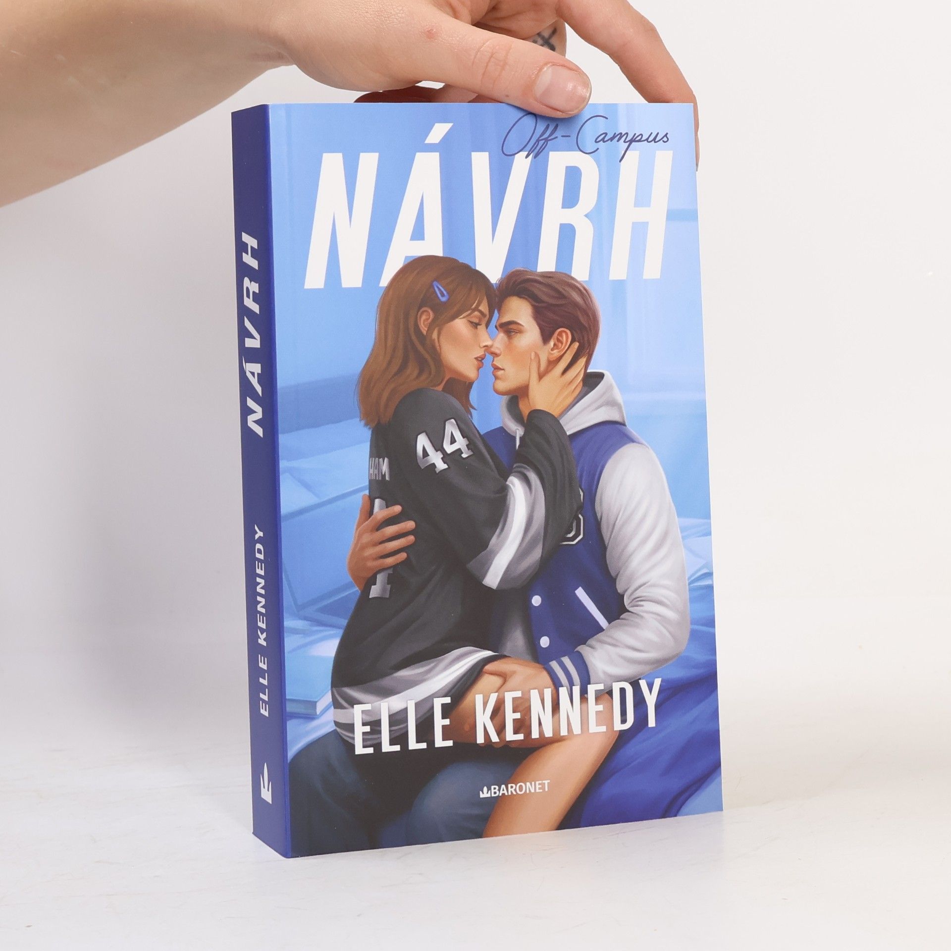 Elle Kennedy Návrh