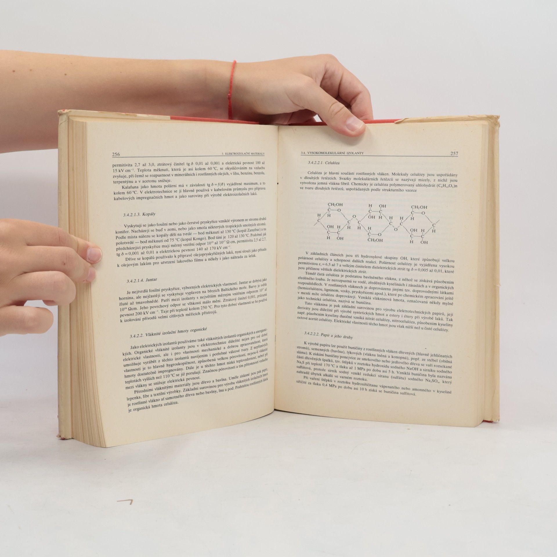 Autores varios Elektrotechnické materiály