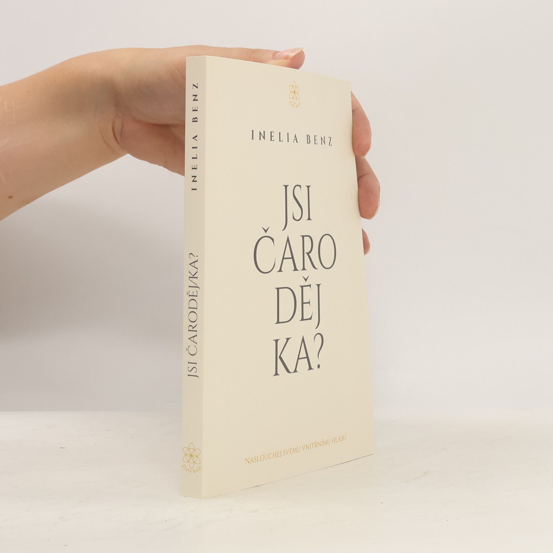 Inelia Benz Jsi Čarodějka?
