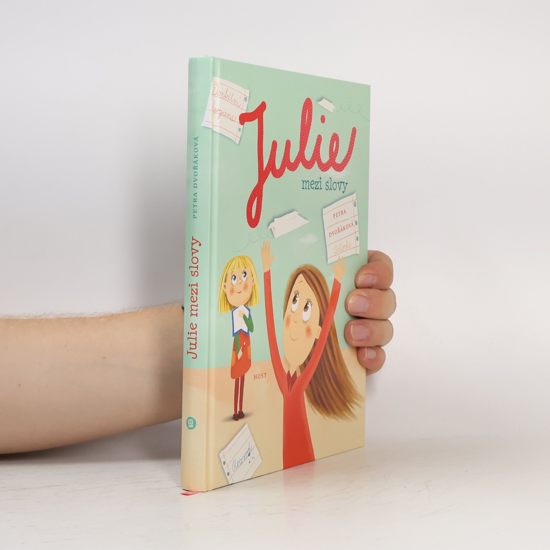 Petra Dvořáková Julie mezi slovy