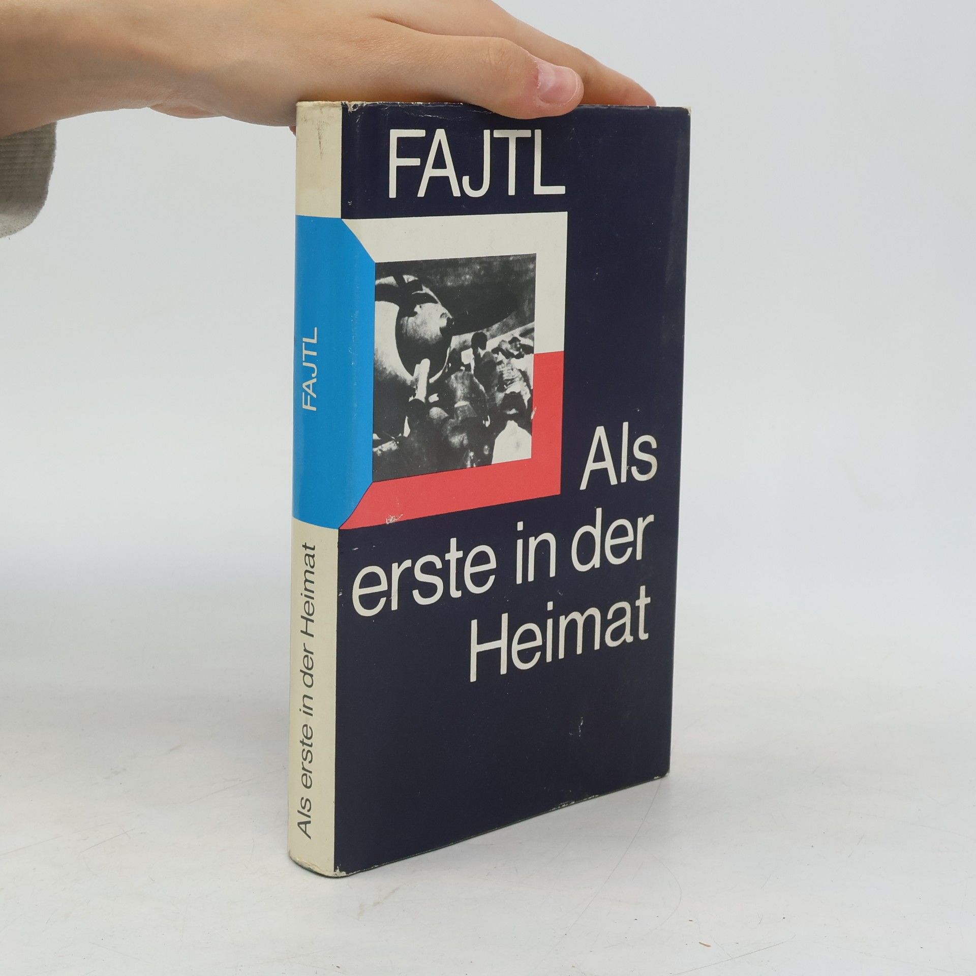 Als erste in der Heimat
