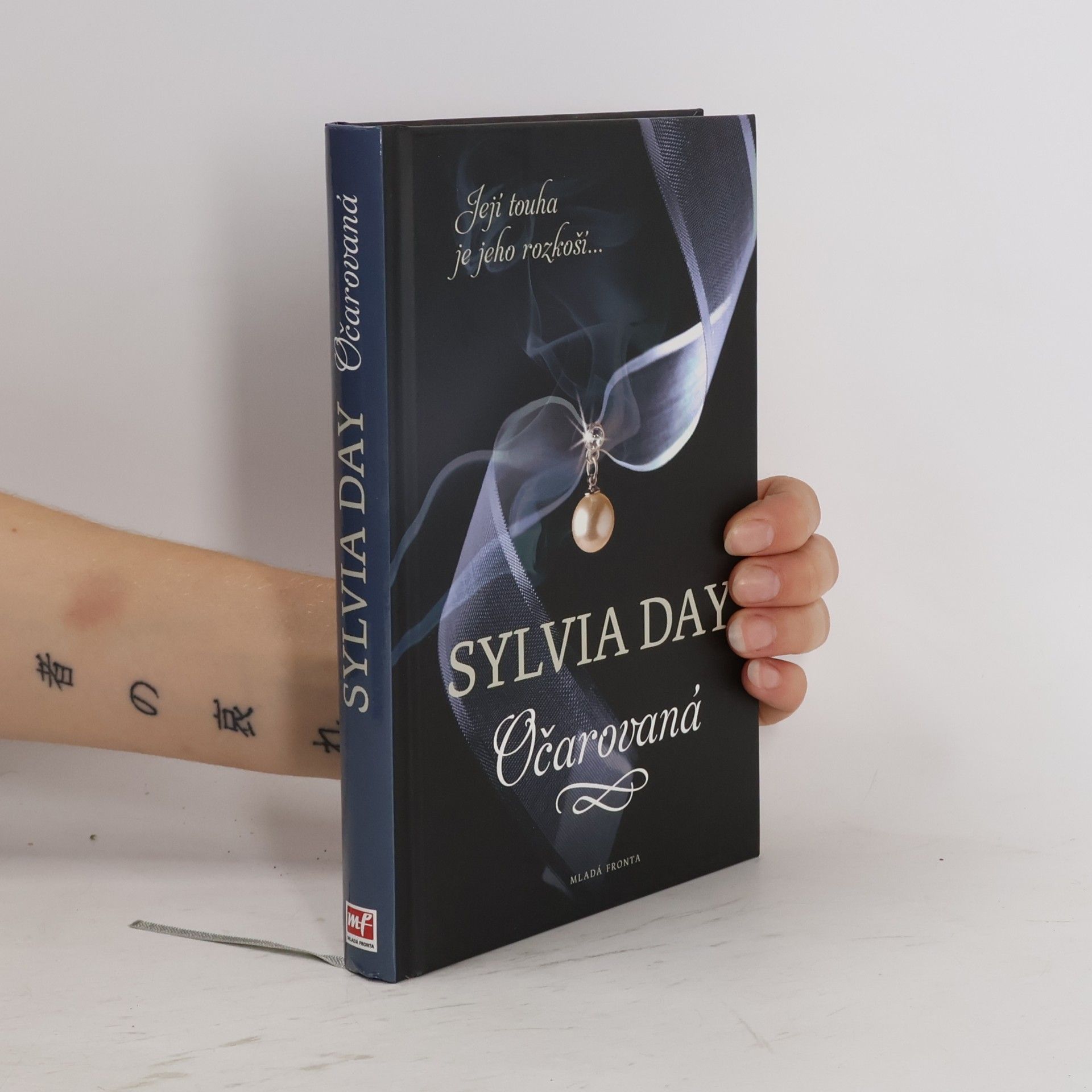 Sylvia Day Očarovaná