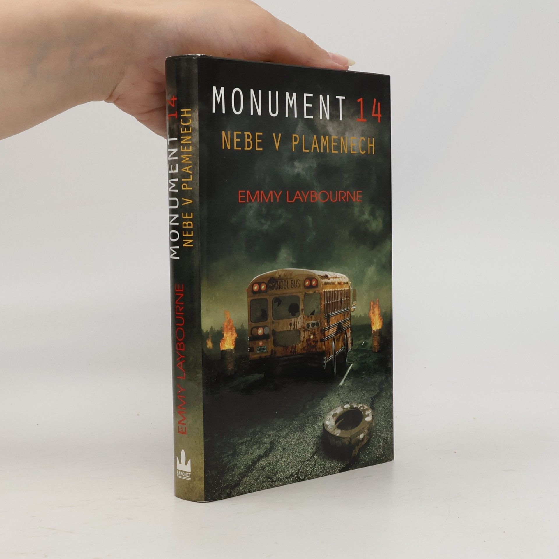 Emmy Laybourne Monument 14. 2. díl. Nebe v plamenech