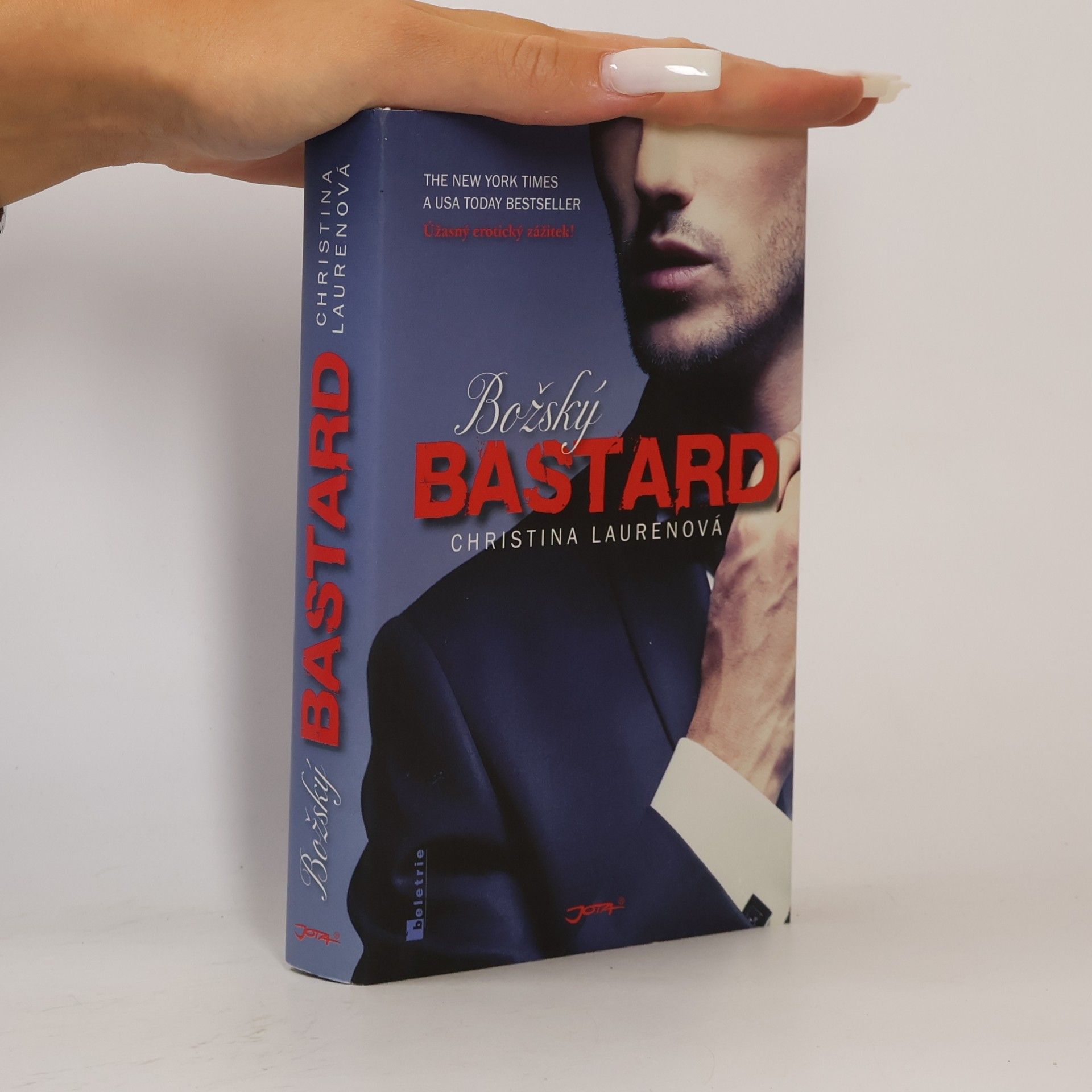 Christina Lauren Božský bastard