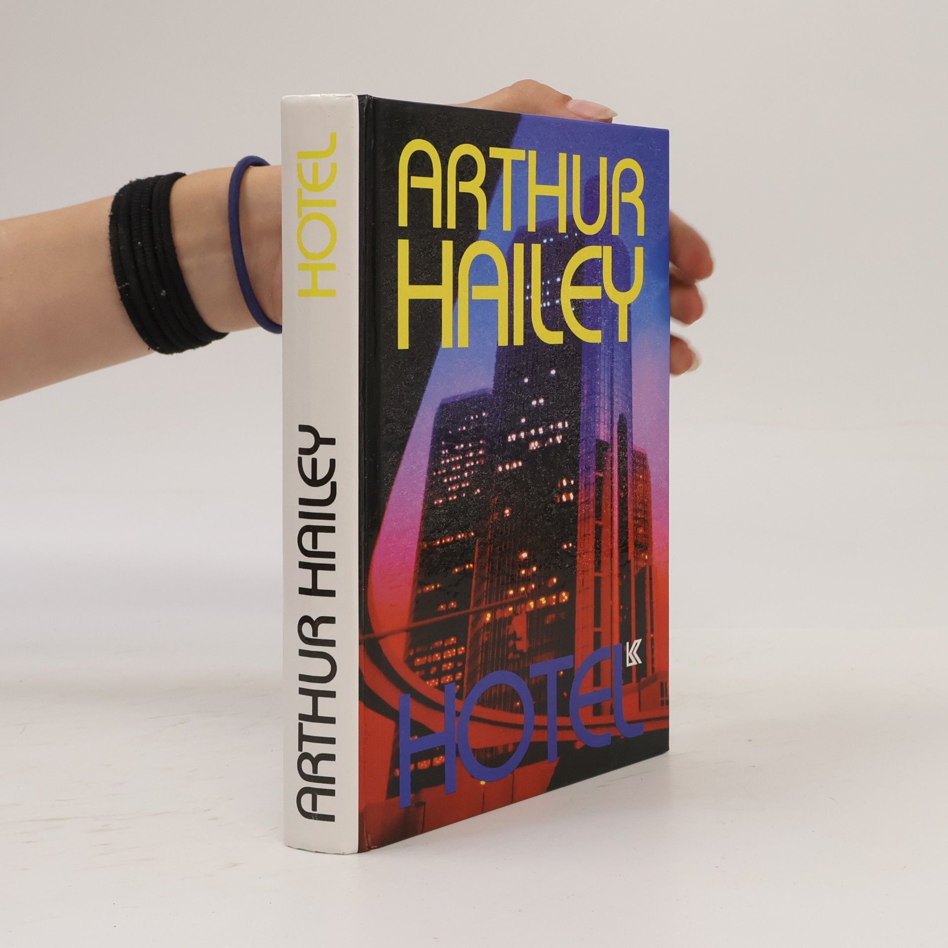 Arthur Hailey Hotel