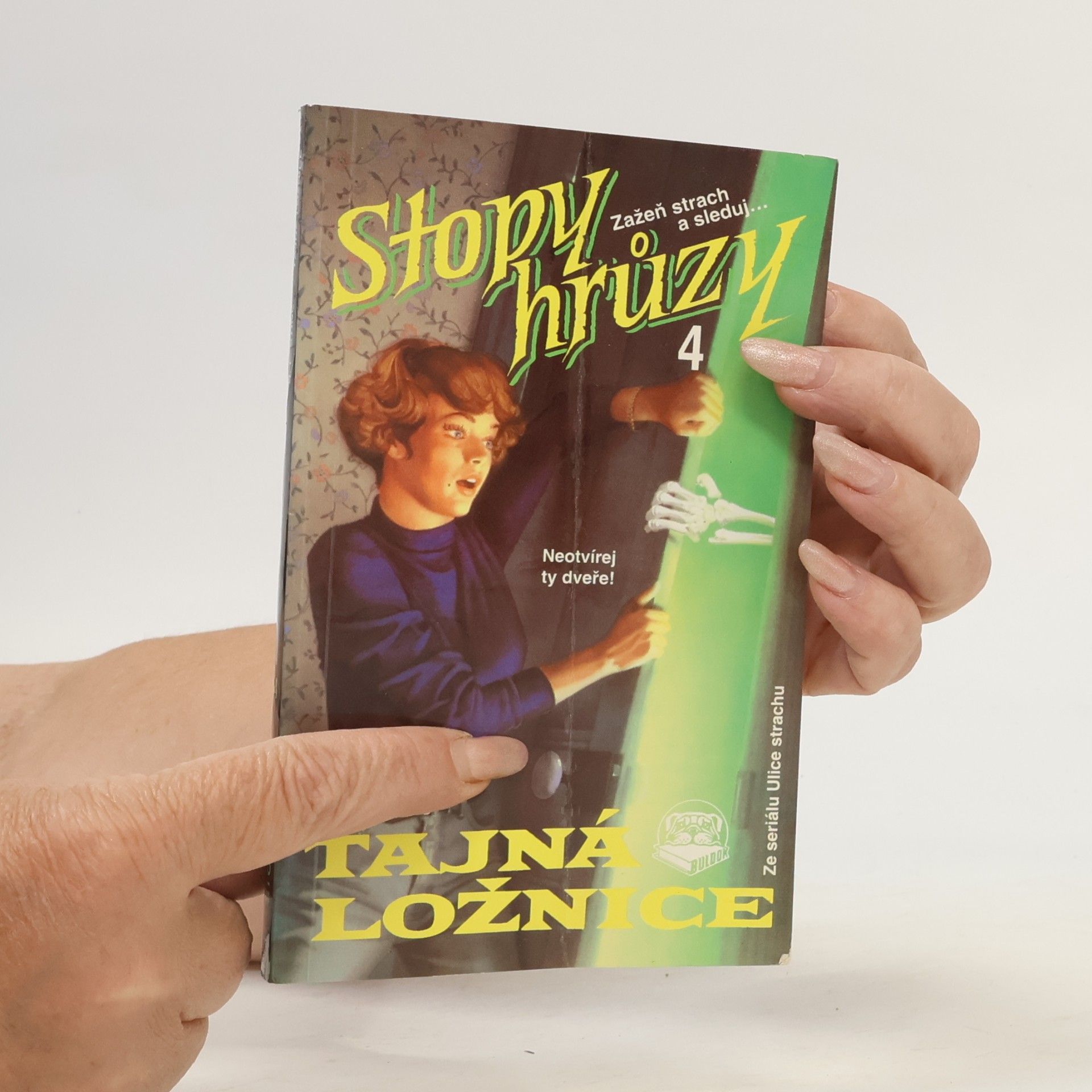 R. L. Stine Tajná ložnice. Stopy hrůzy 4.
