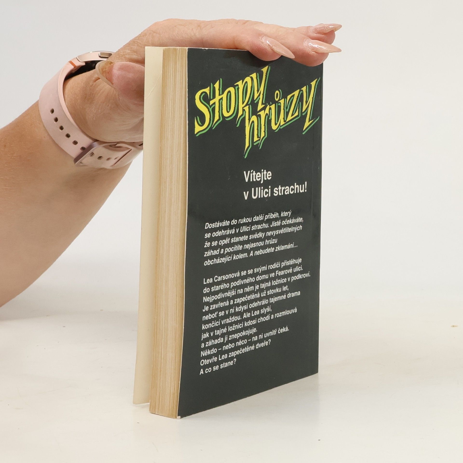 R. L. Stine Tajná ložnice. Stopy hrůzy 4.