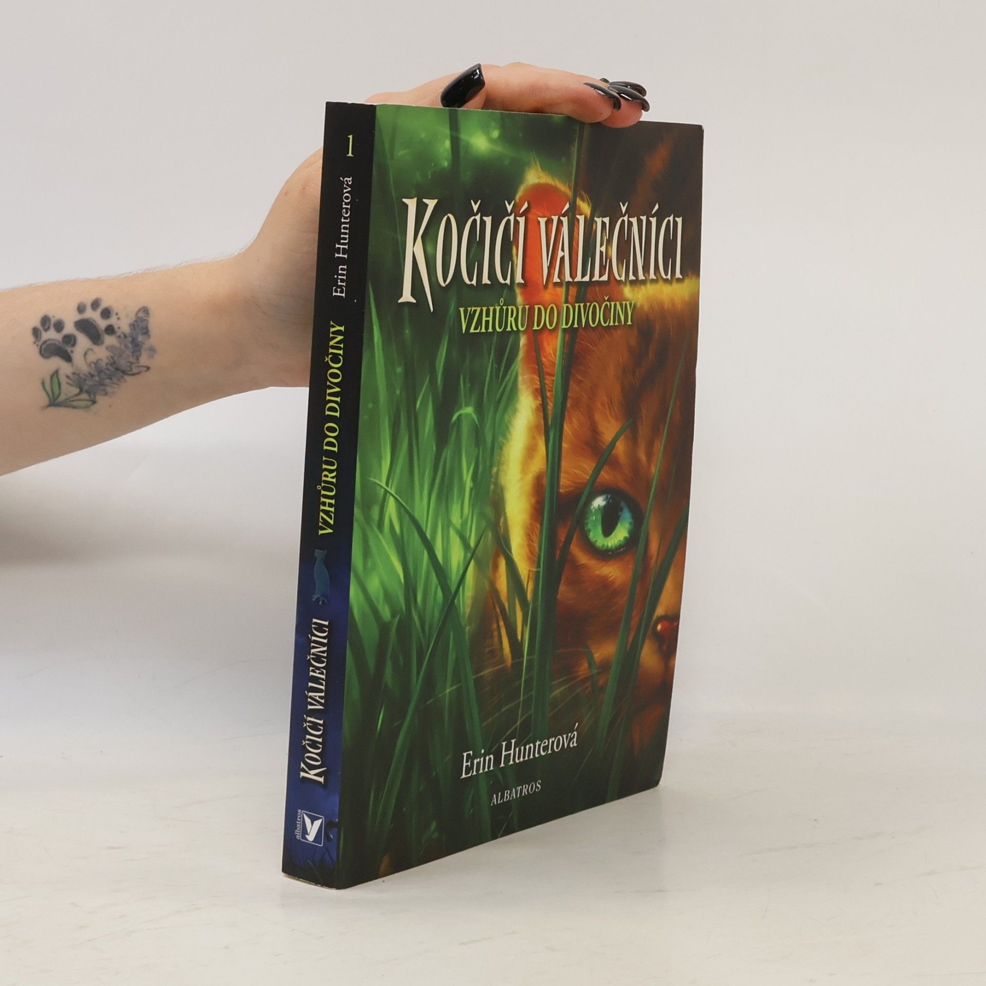 Erin Hunter Kočičí válečníci. Vzhůru do divočiny