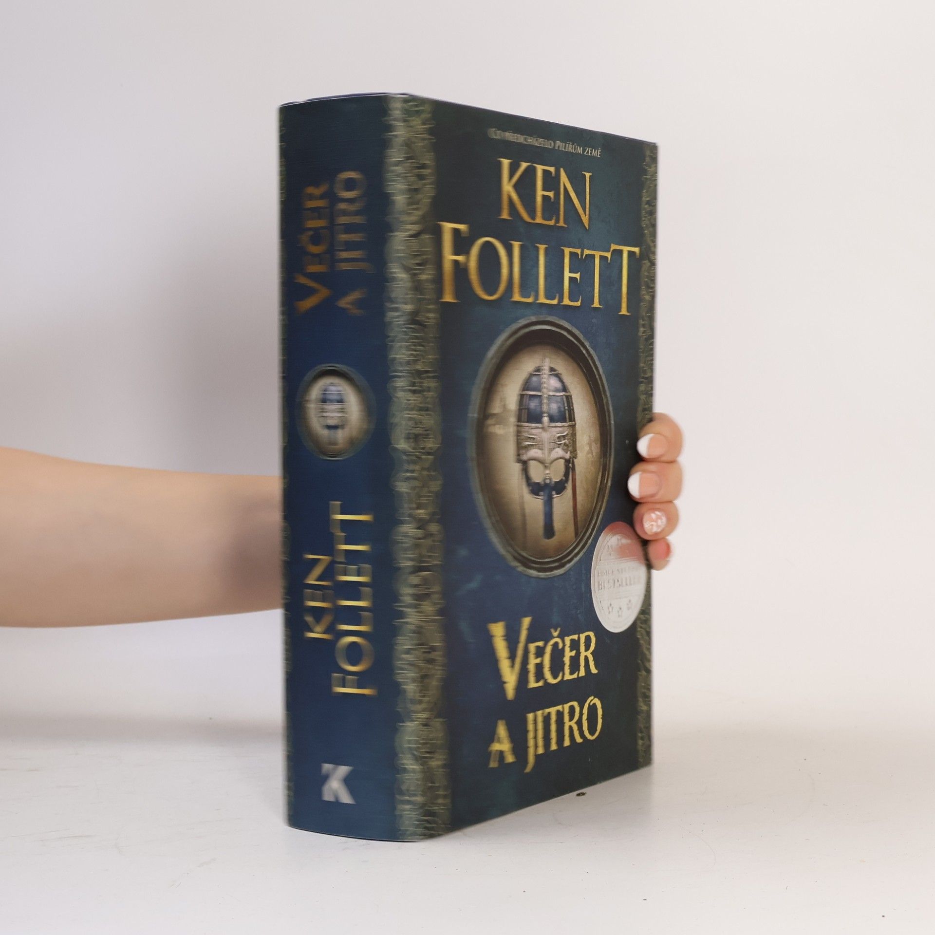 Ken Follett Večer a jitro