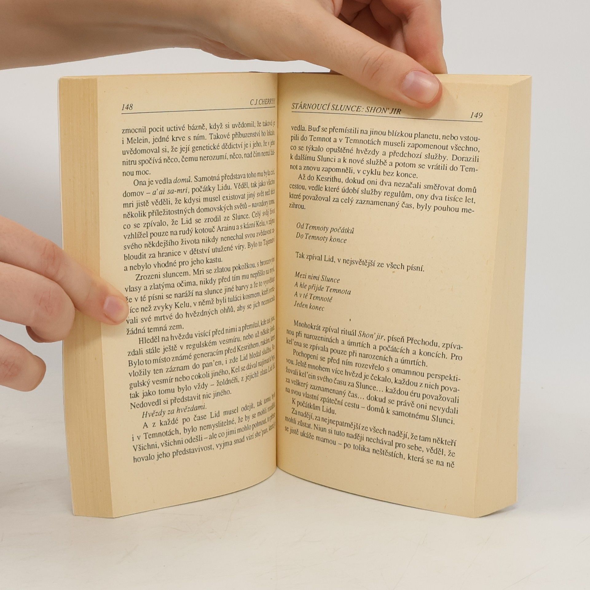 C. J. Cherryh Stárnoucí slunce. Díl 2, Shon'jir