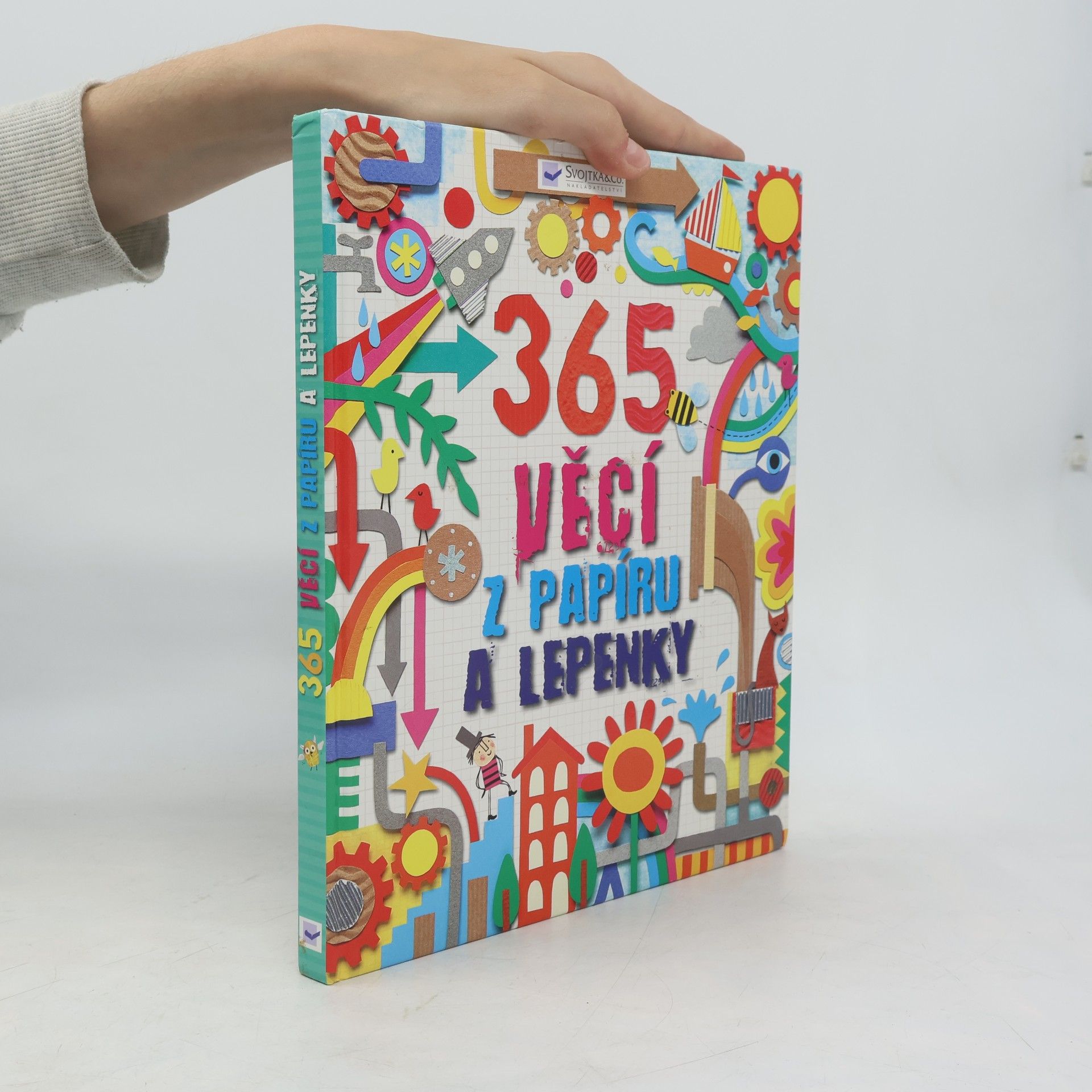 Fiona Watt 365 věcí z papíru a lepenky