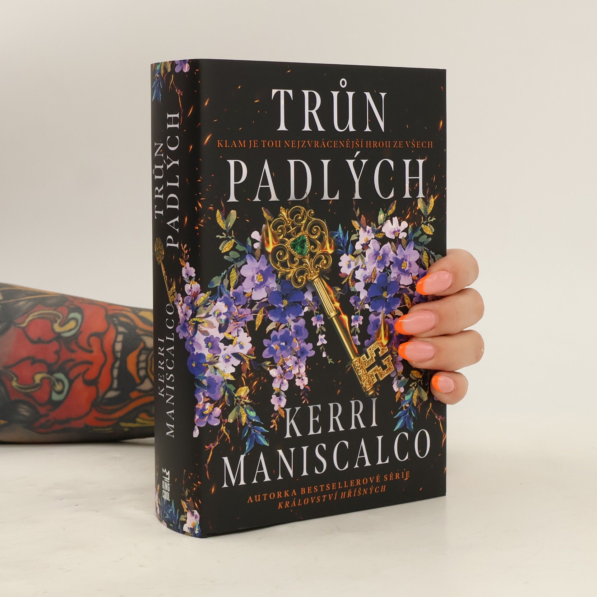 Kerri Maniscalco Trůn padlých. Princové hříchů 1