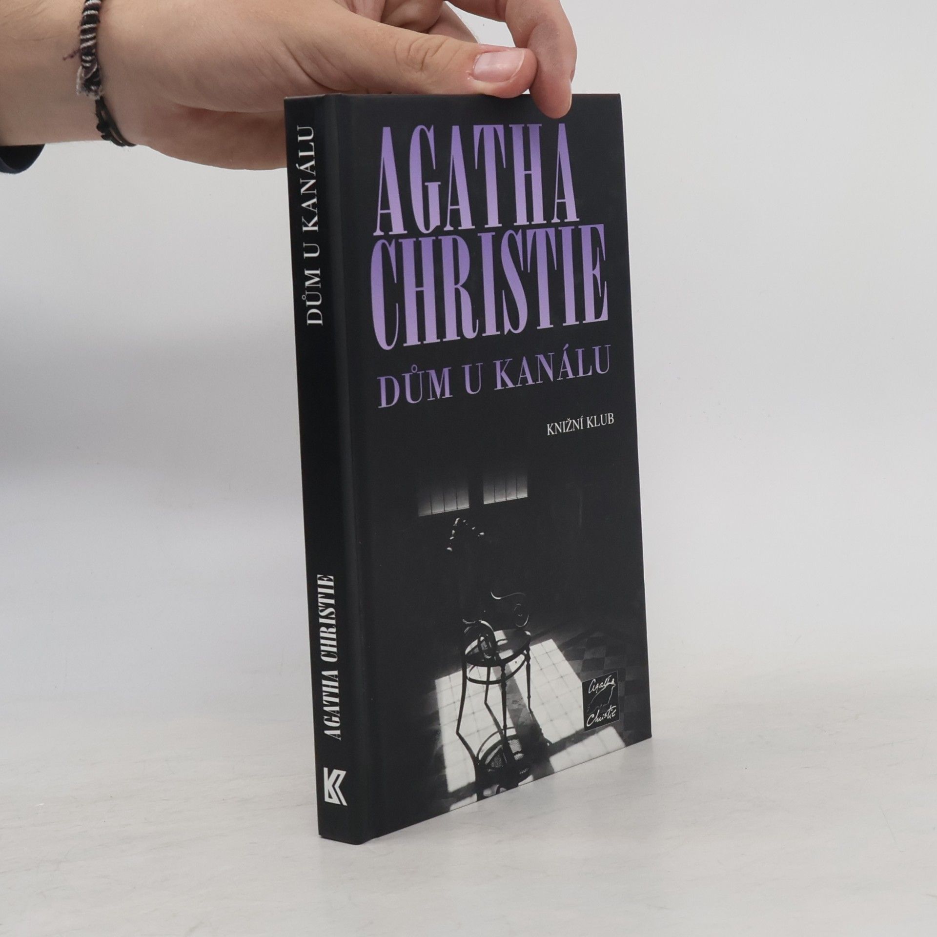 Agatha Christie Dům u kanálu