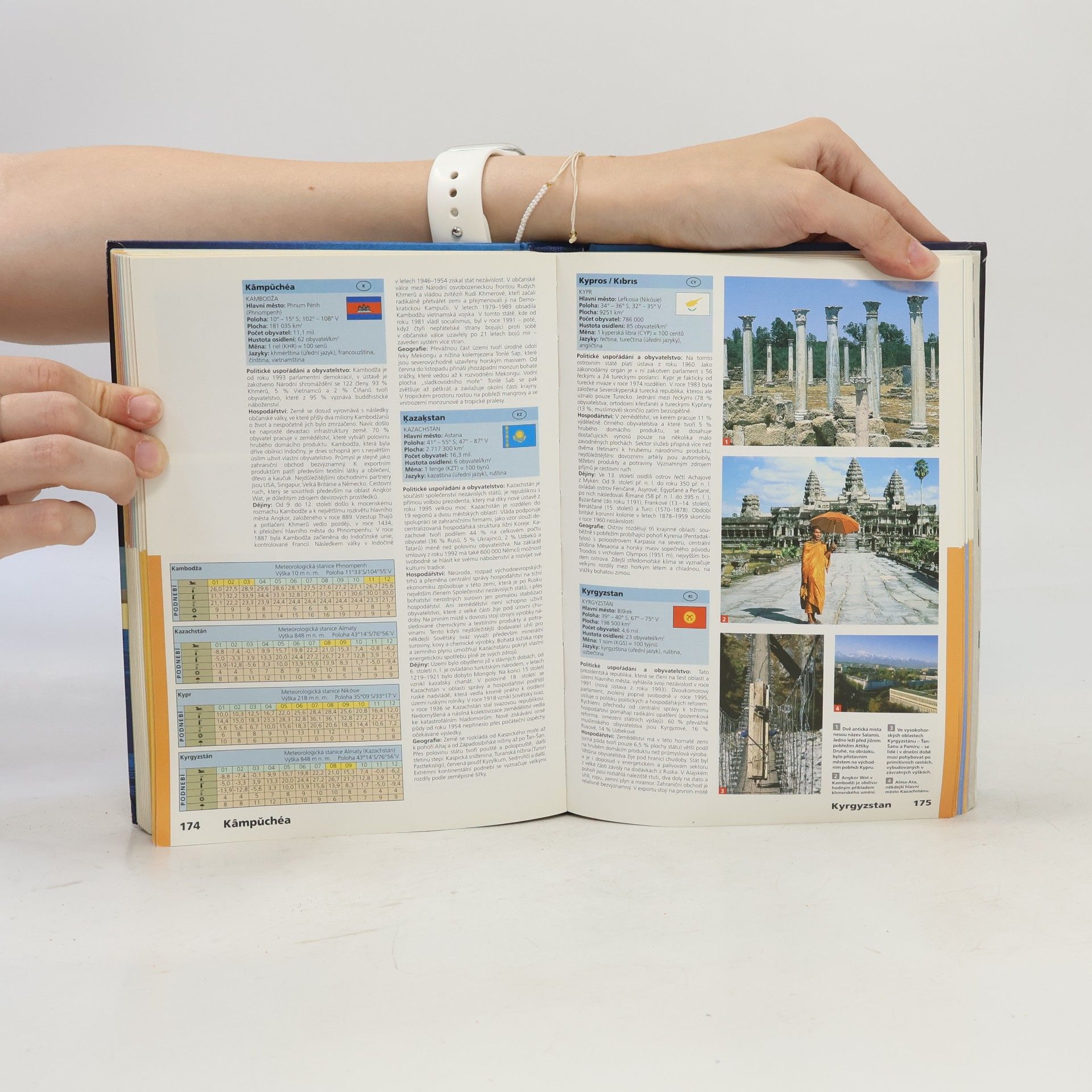 Autorenkollektiv Kapesní atlas světa. S lexikonem států