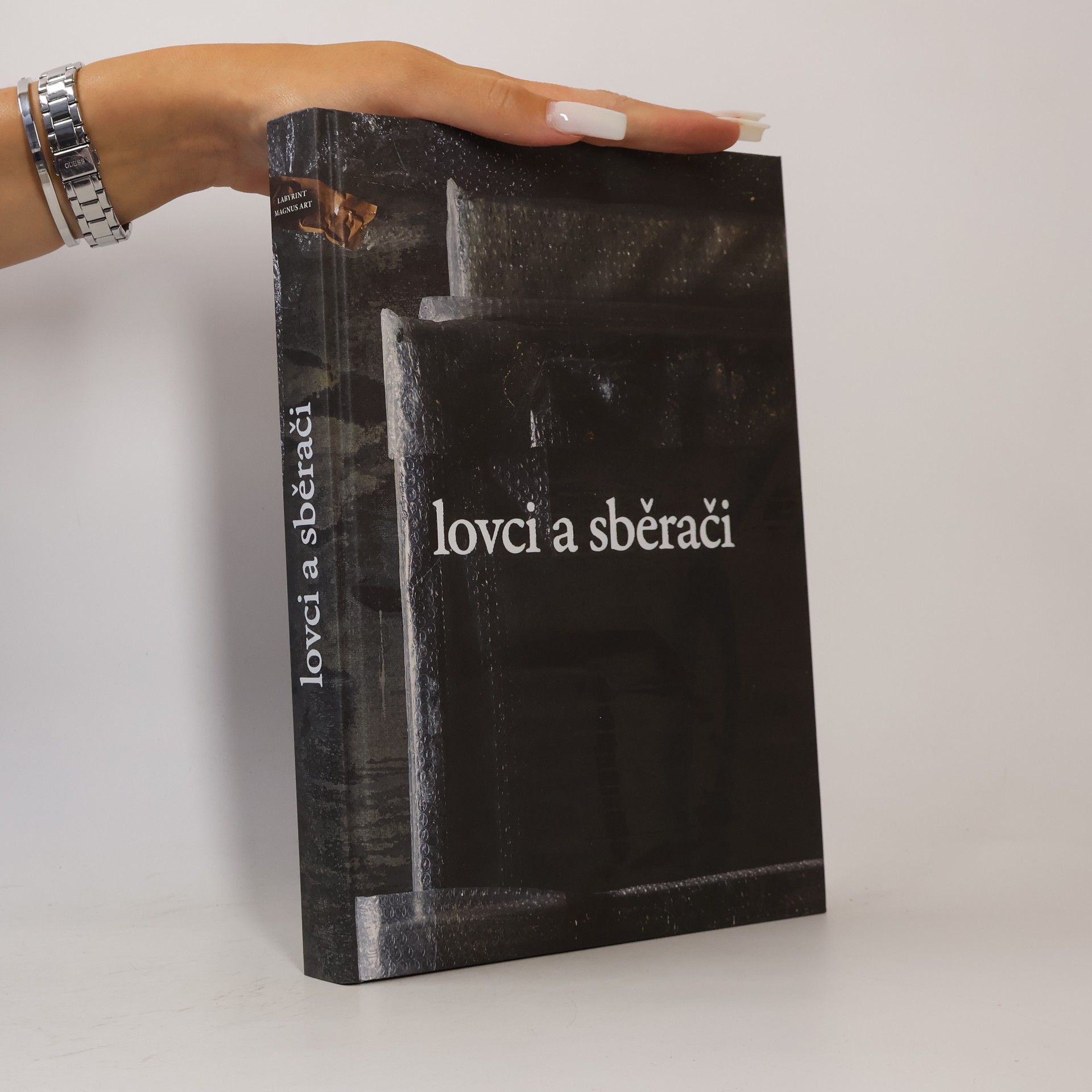 AA.VV. Lovci a sběrači