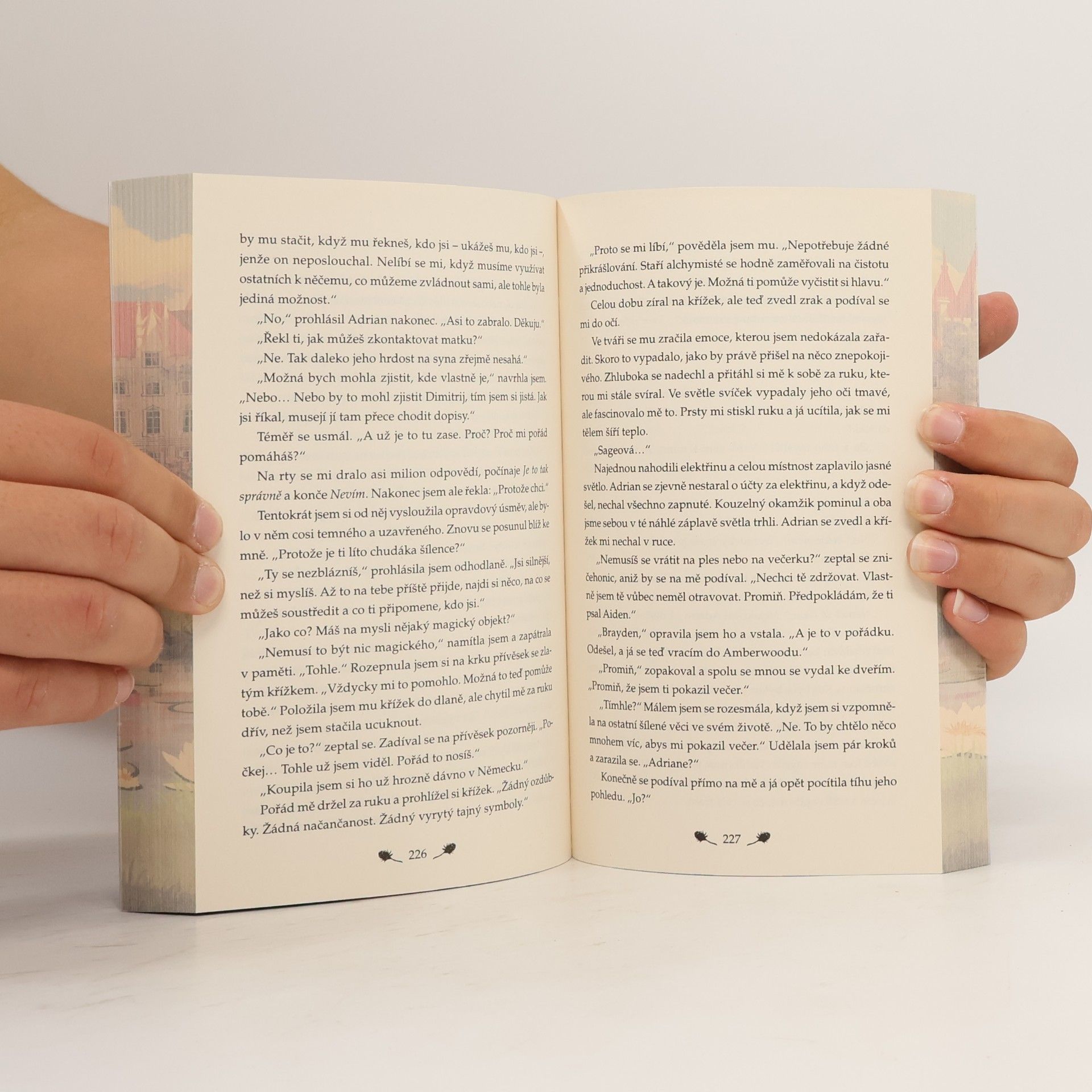 Richelle Mead Pokrevní pouta 2: Zlatá lilie