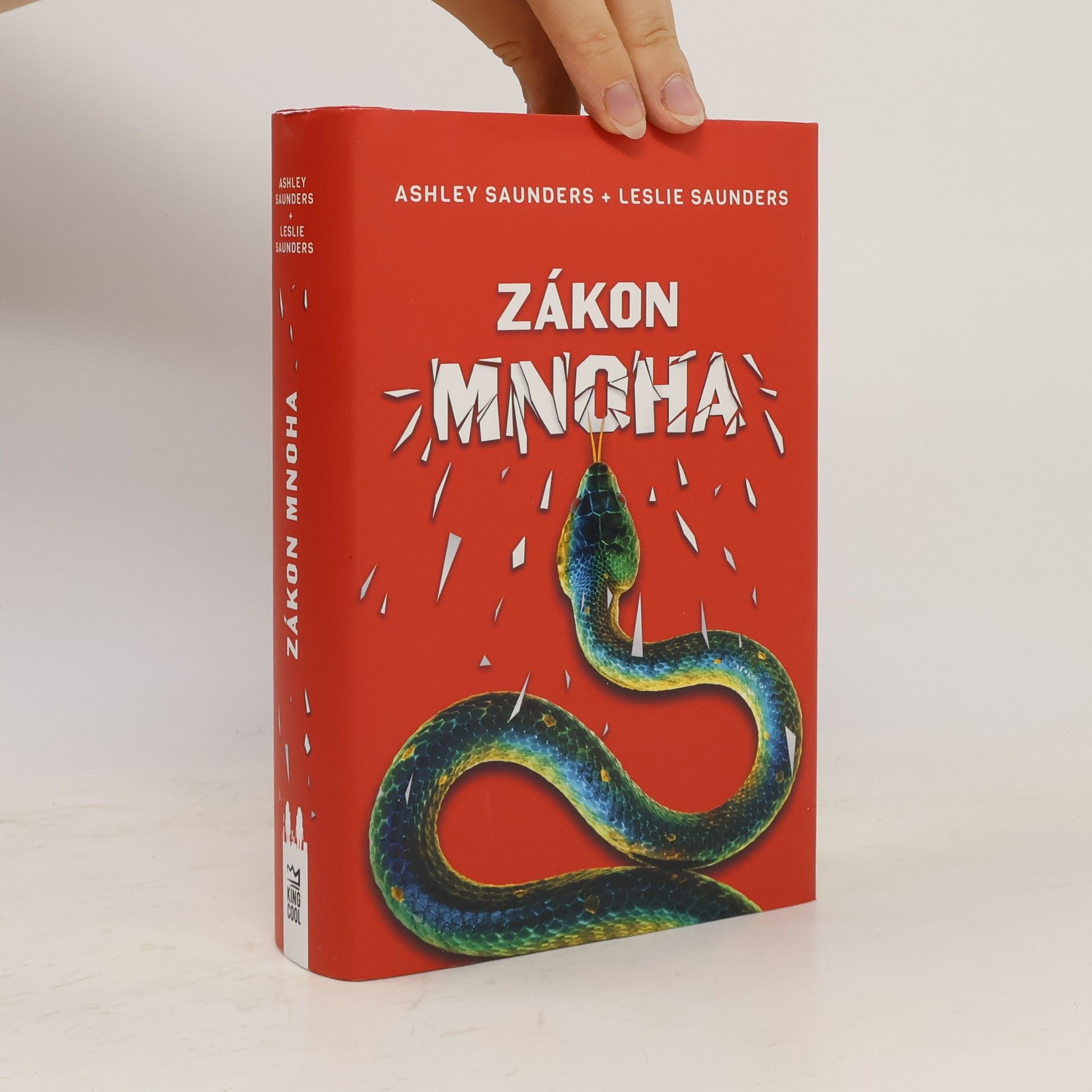 Leslie Saunders Zákon mnoha