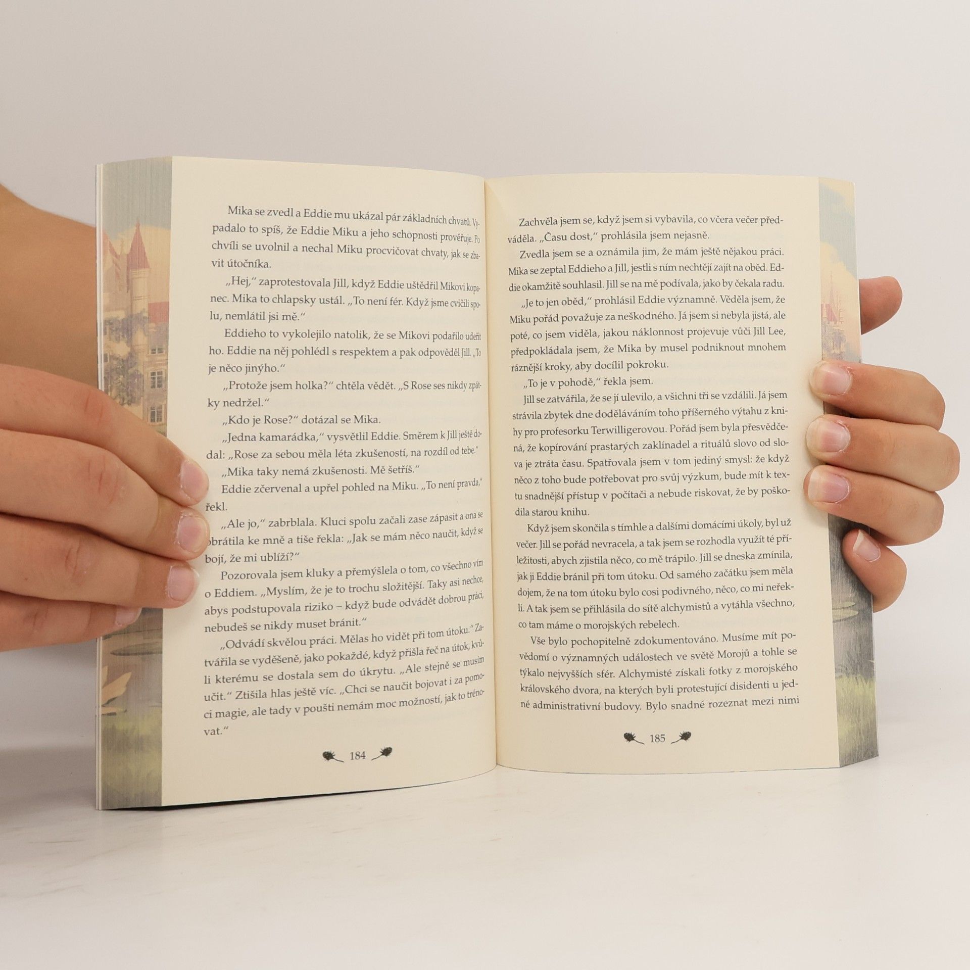 Richelle Mead Pokrevní pouta