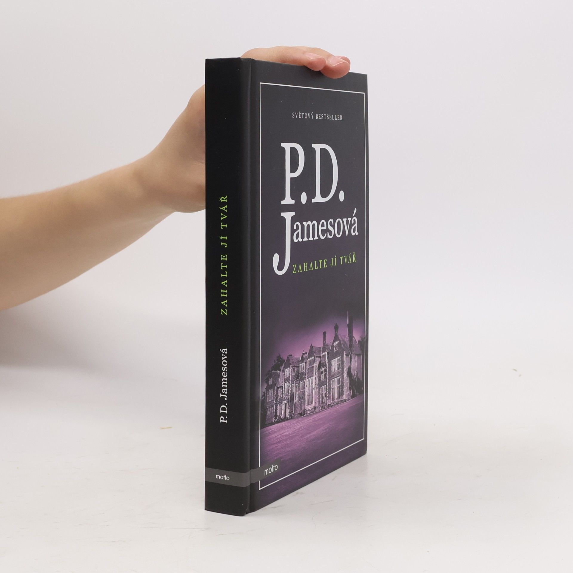 Phyllis Dorothy James Zahalte jí tvář
