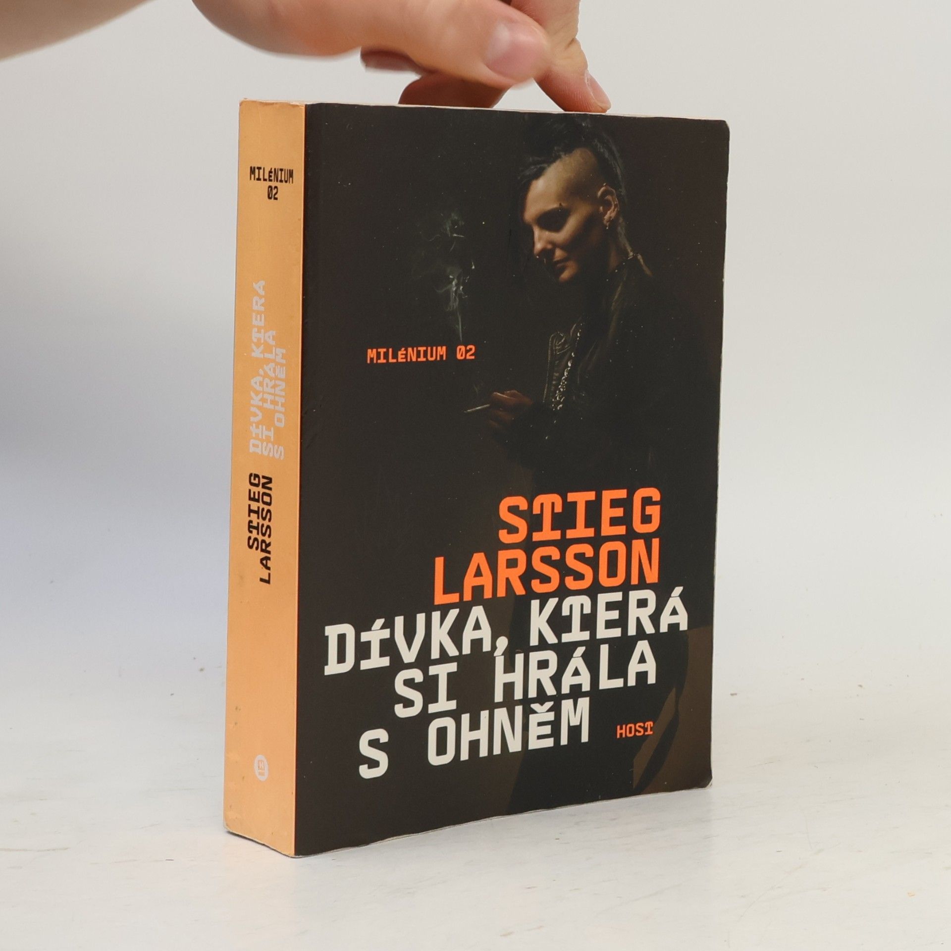 Stieg Larsson Dívka, která si hrála s ohněm