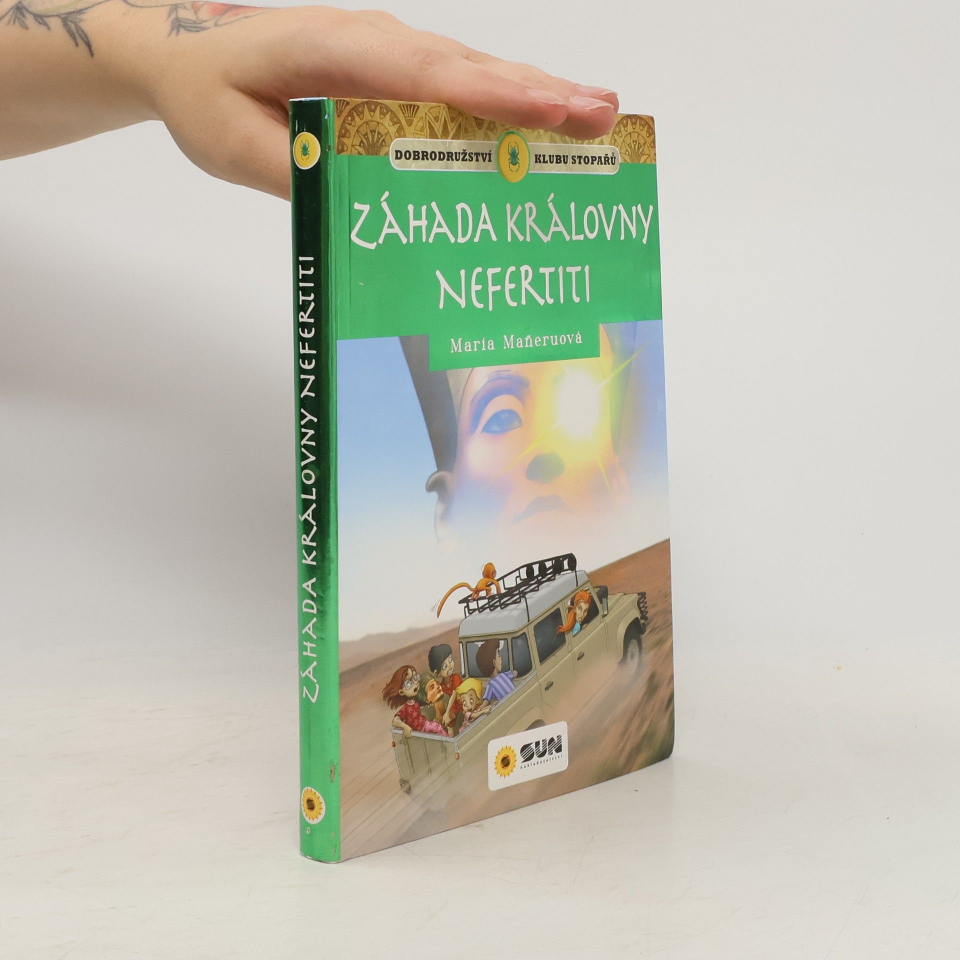 Maria Maňeruová  Záhada královny Nefertiti