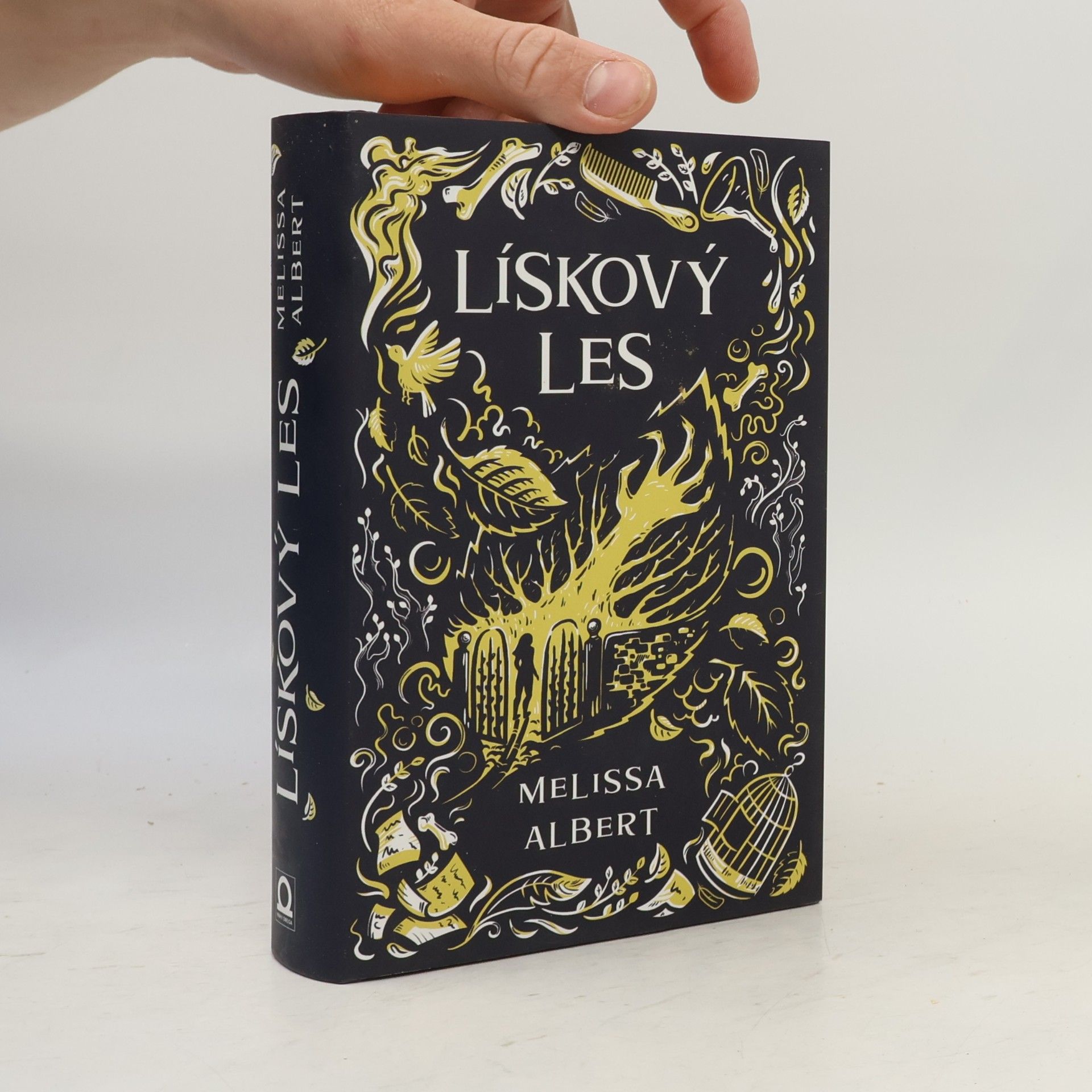Melissa Albert Lískový les