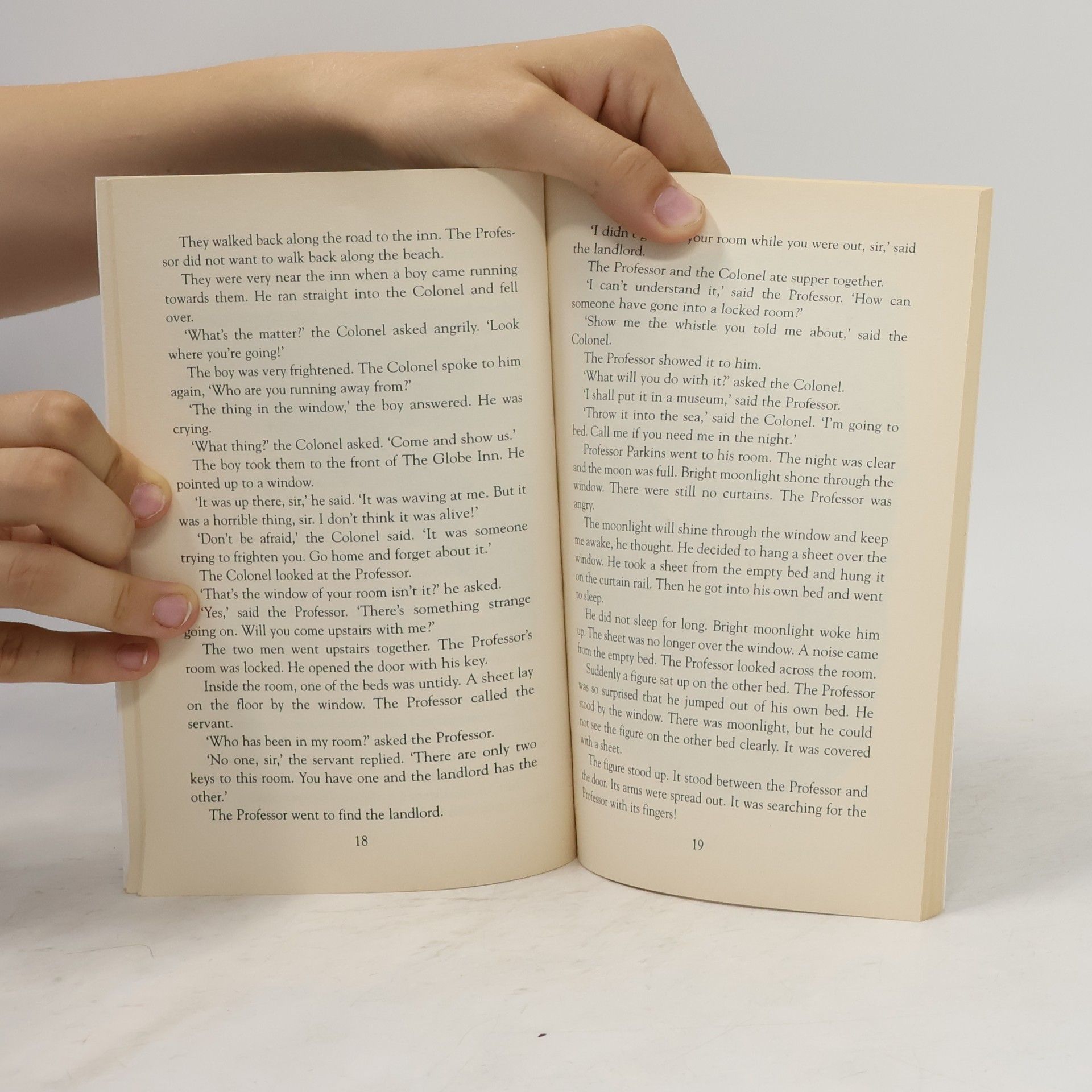 M. R. James Room 13 and other ghost stories