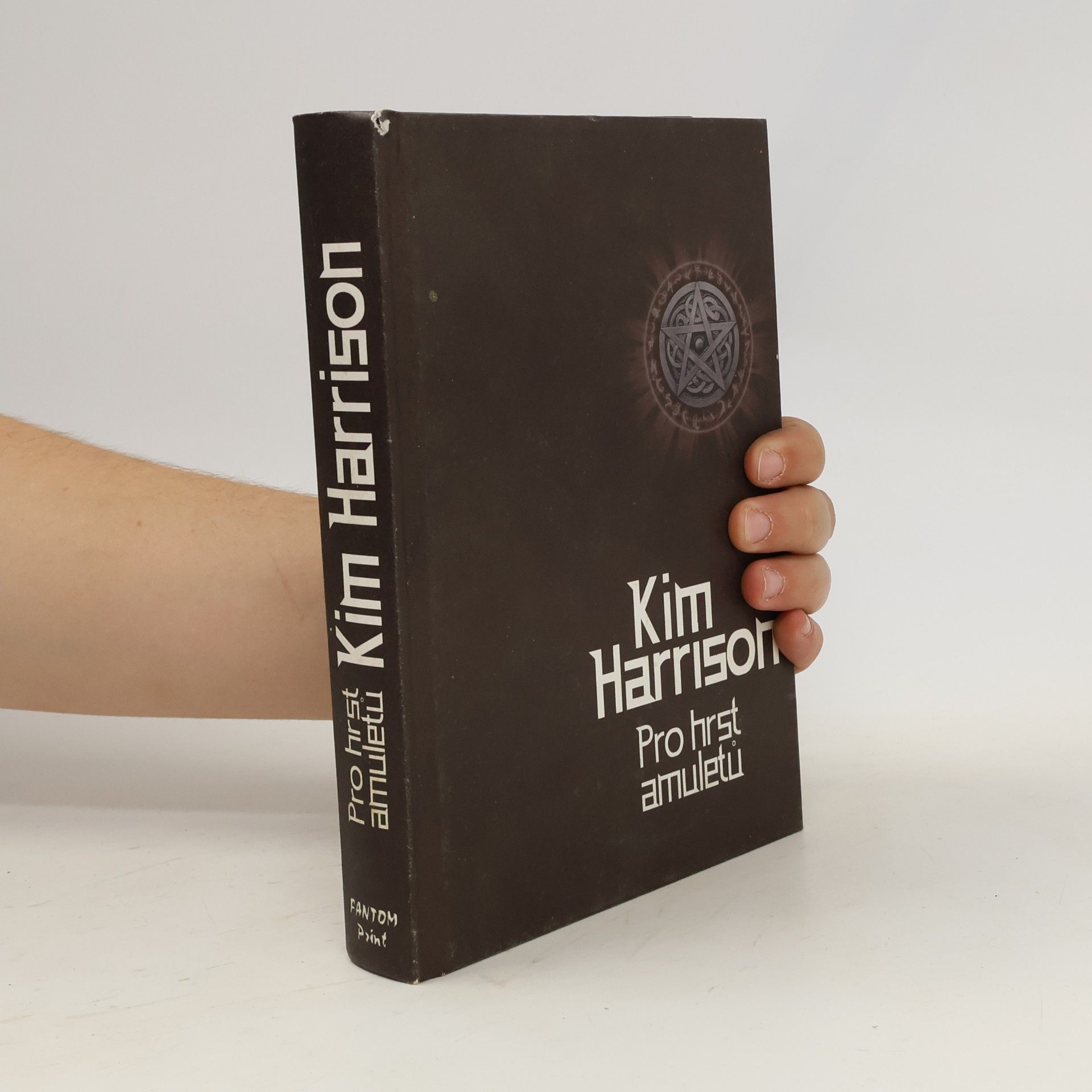 Kim Harrison Pro hrst amuletů