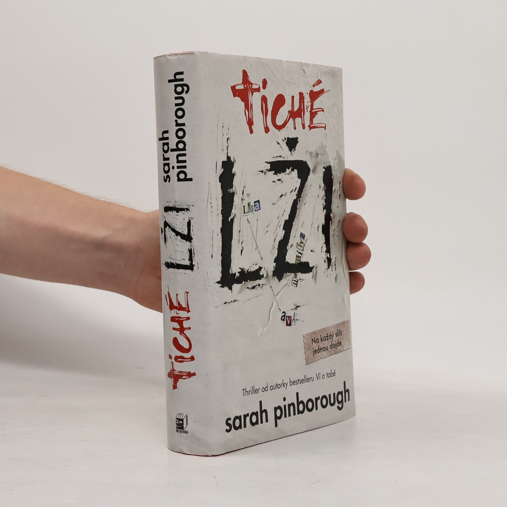 Sarah Pinborough Tiché lži