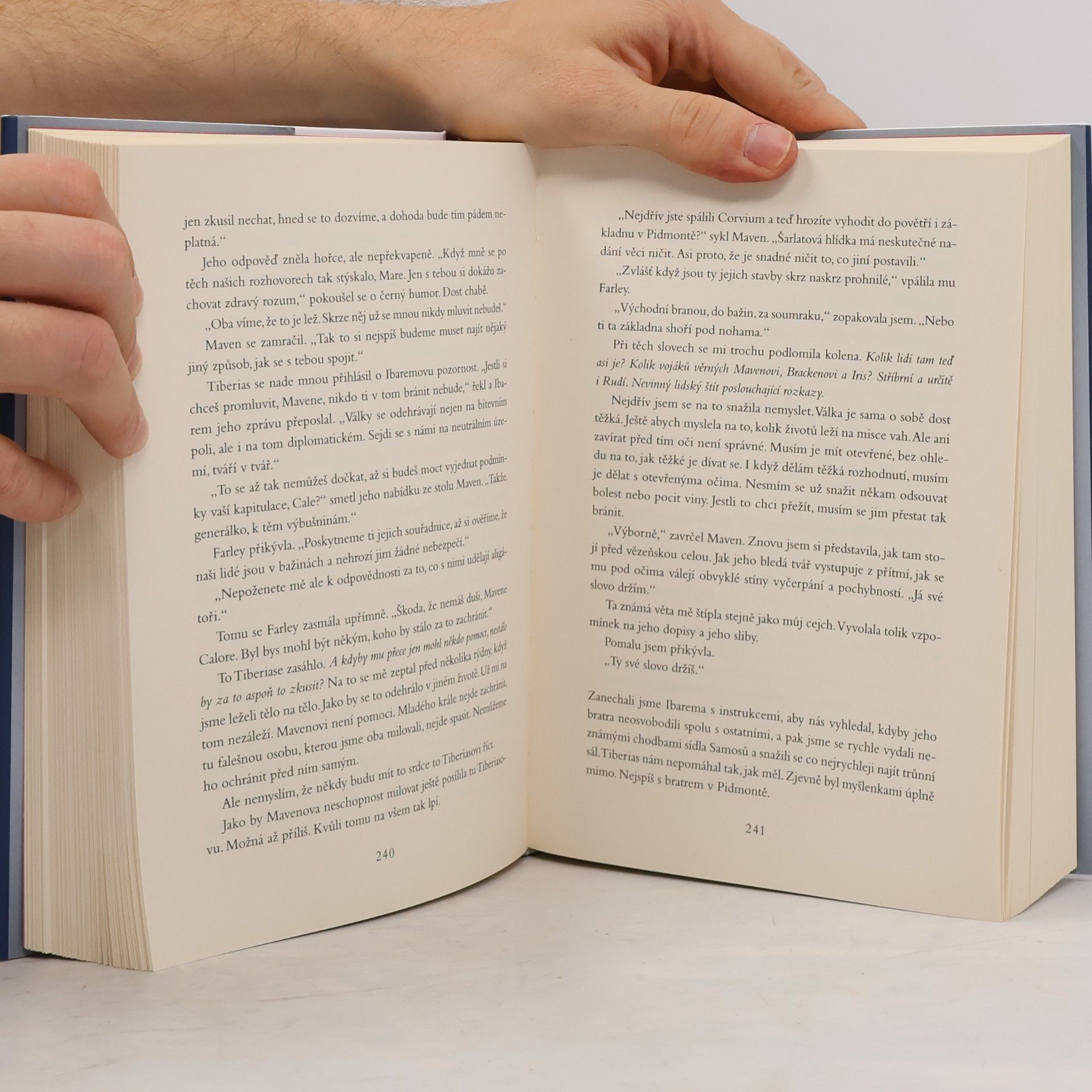 Victoria Aveyard Válečná smršť