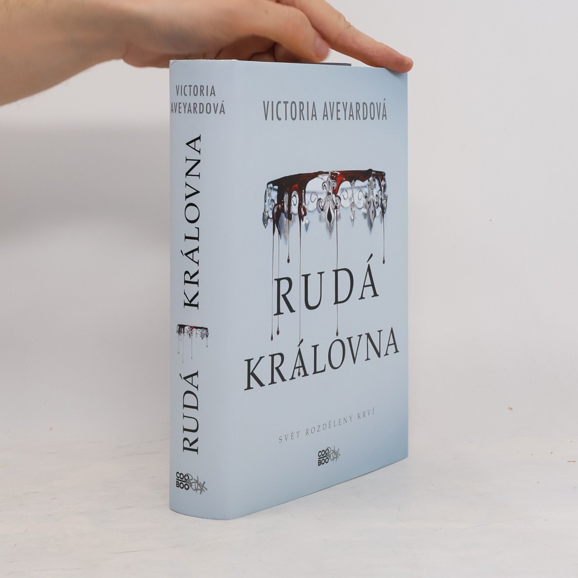 Victoria Aveyard Rudá královna. 1. díl