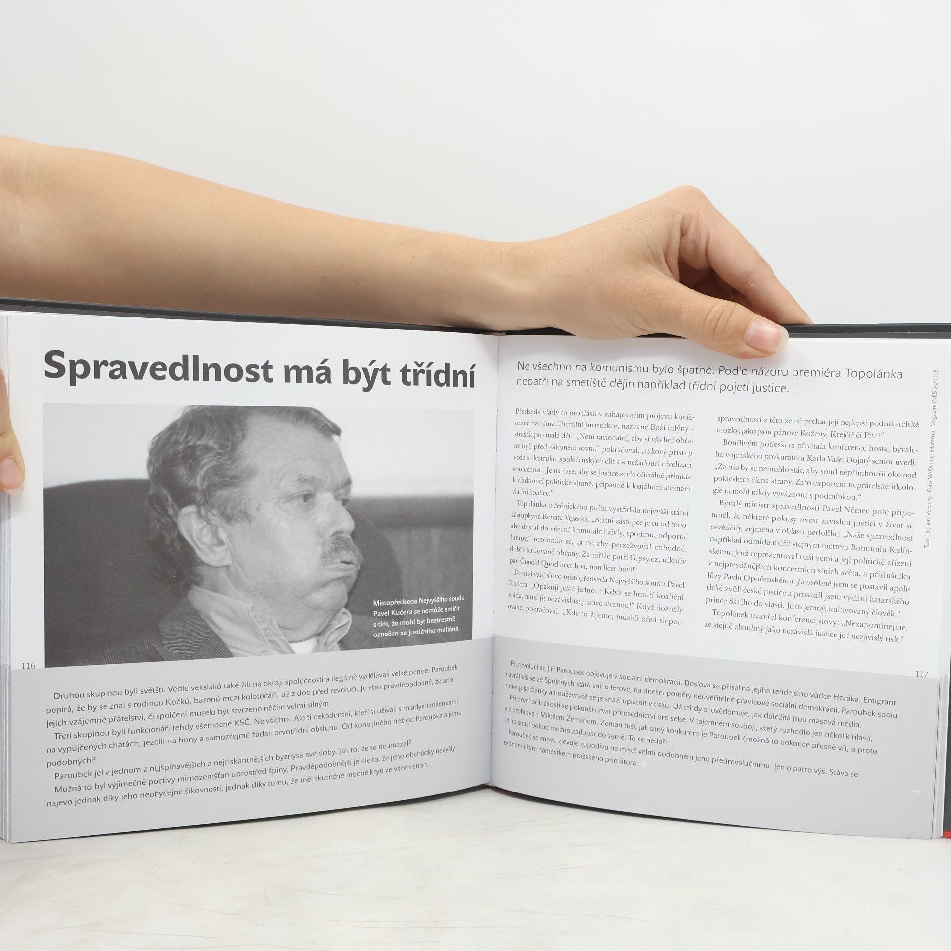 Martin Komárek Objevy redaktorů Mladá fronta Dnes. Plus 20 záhad polistopadové historie