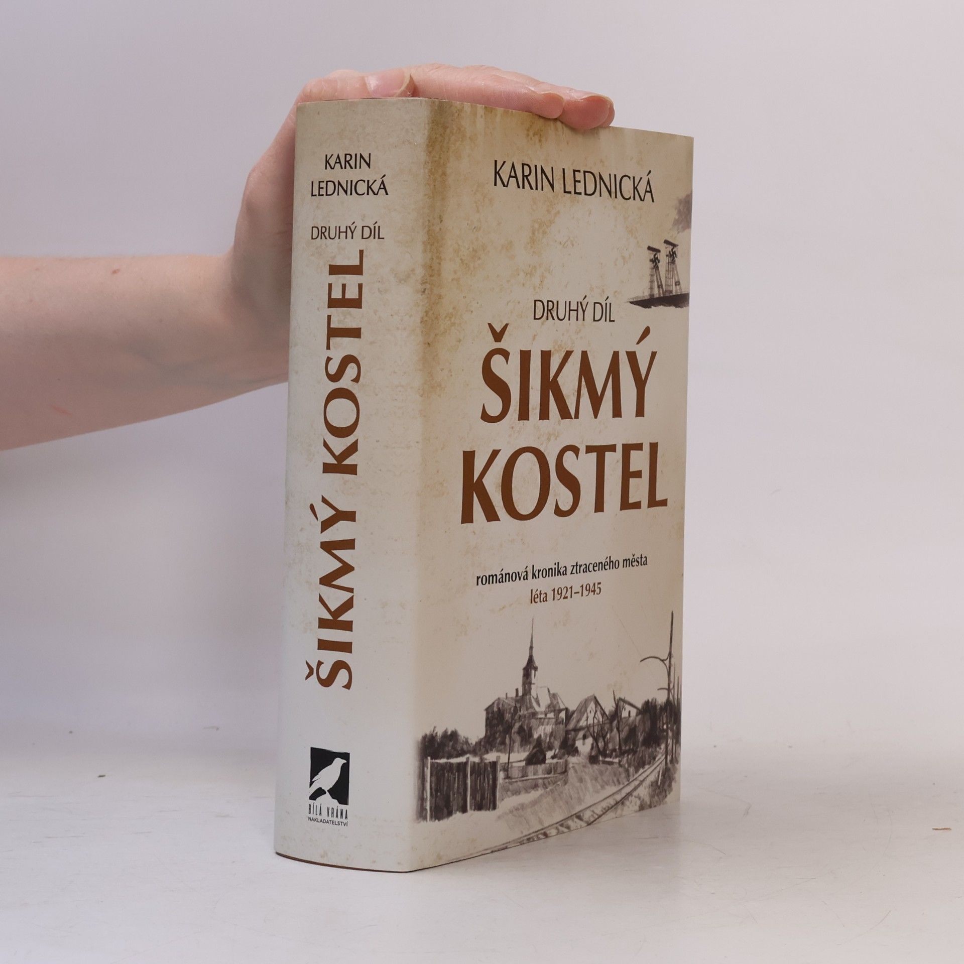 Karin Lednická Šikmý kostel 2