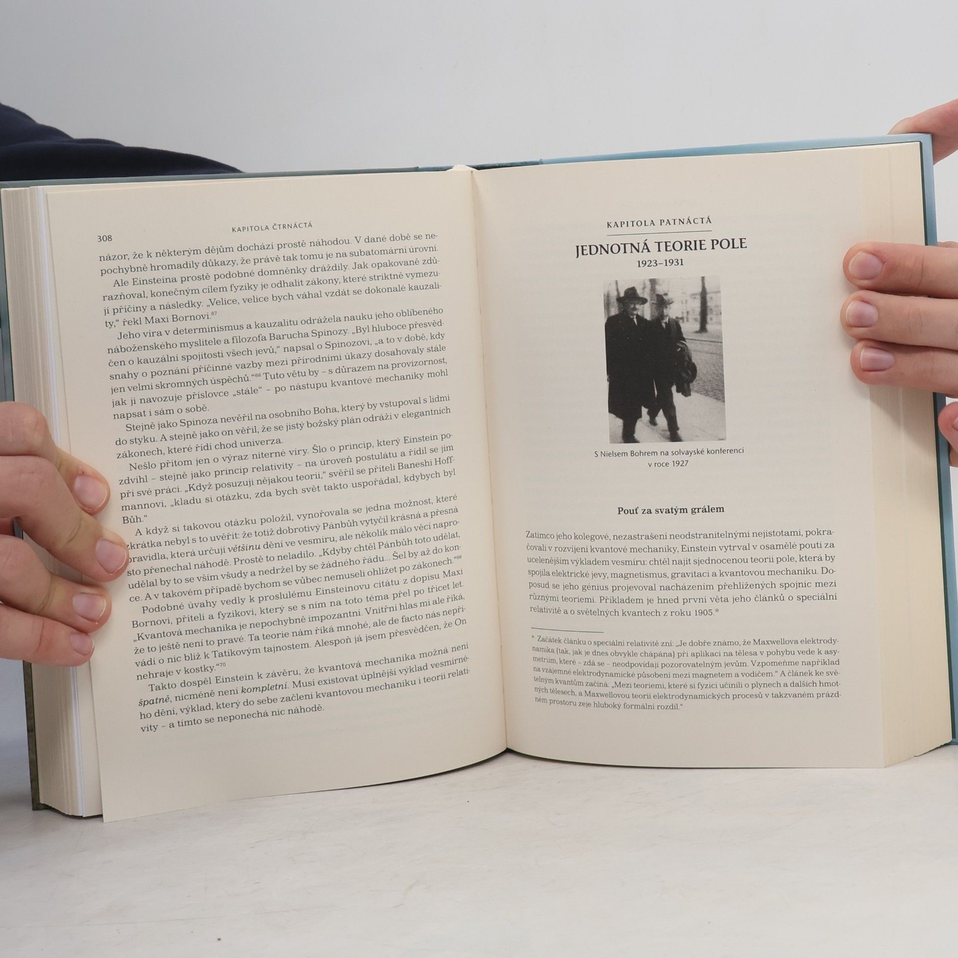 Walter Isaacson Einstein. Jeho život a vesmír