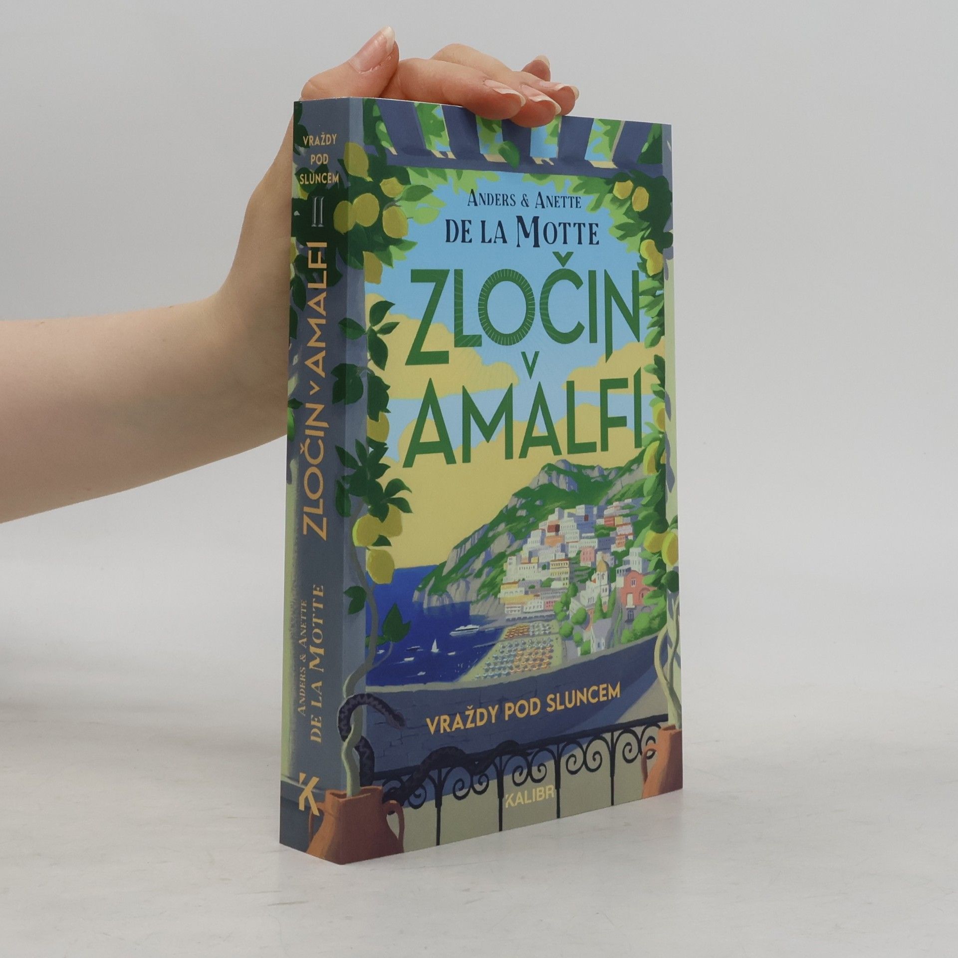 Anette De la Motte Vraždy pod sluncem II: Zločin v Amalfi