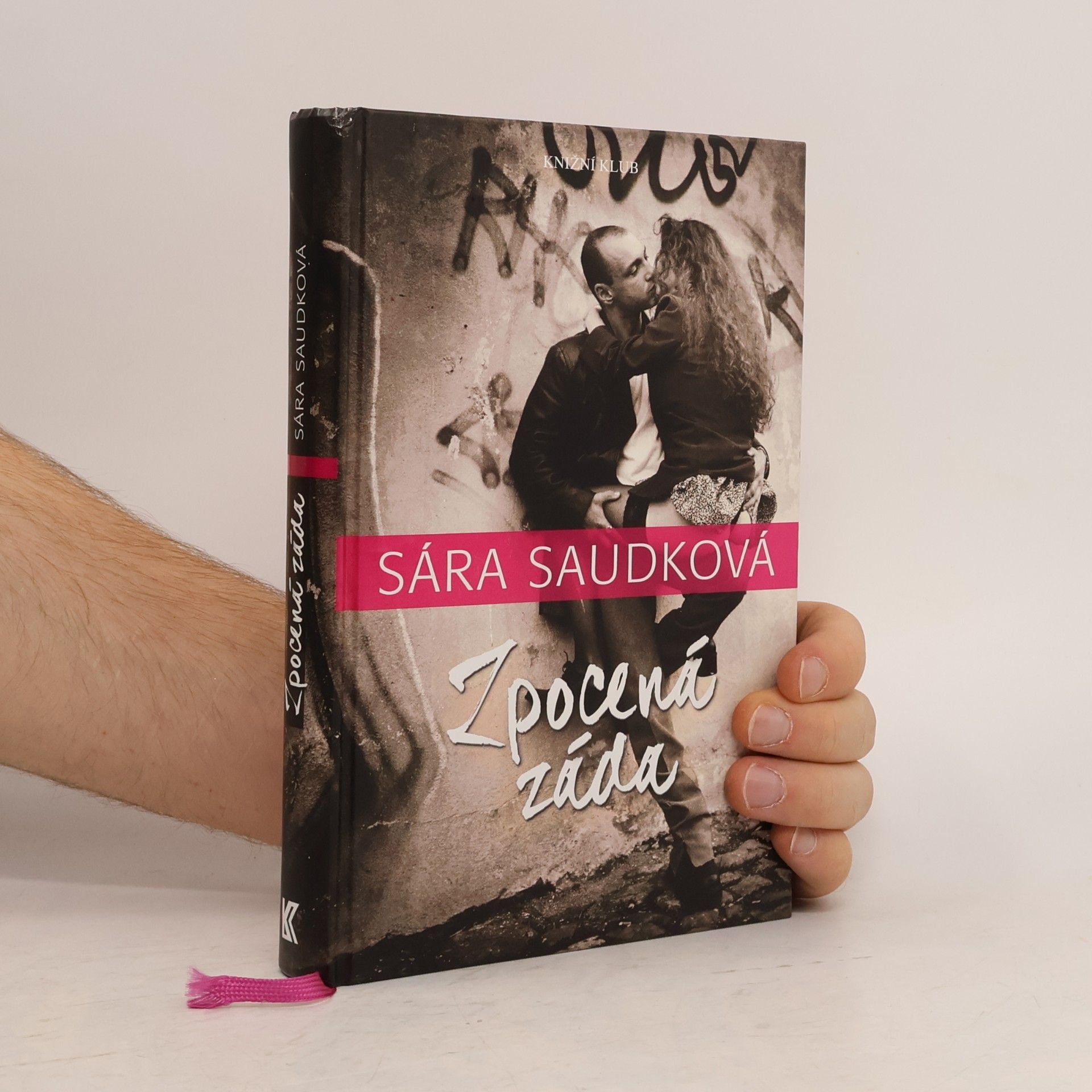 Sára Saudková Zpocená záda