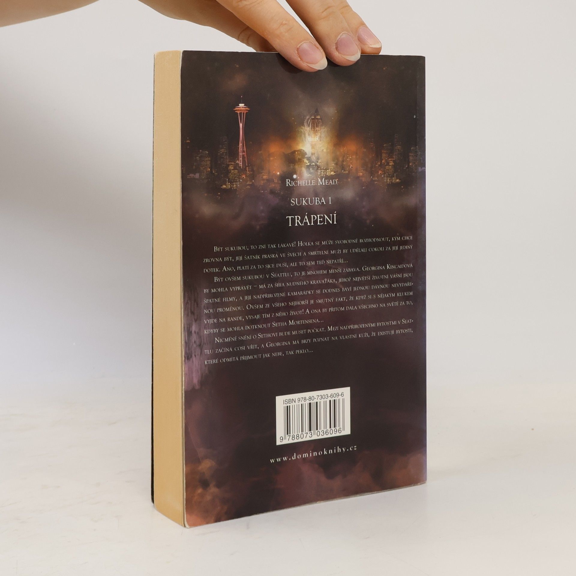 Richelle Mead Trápení. Sukuba. 1. díl