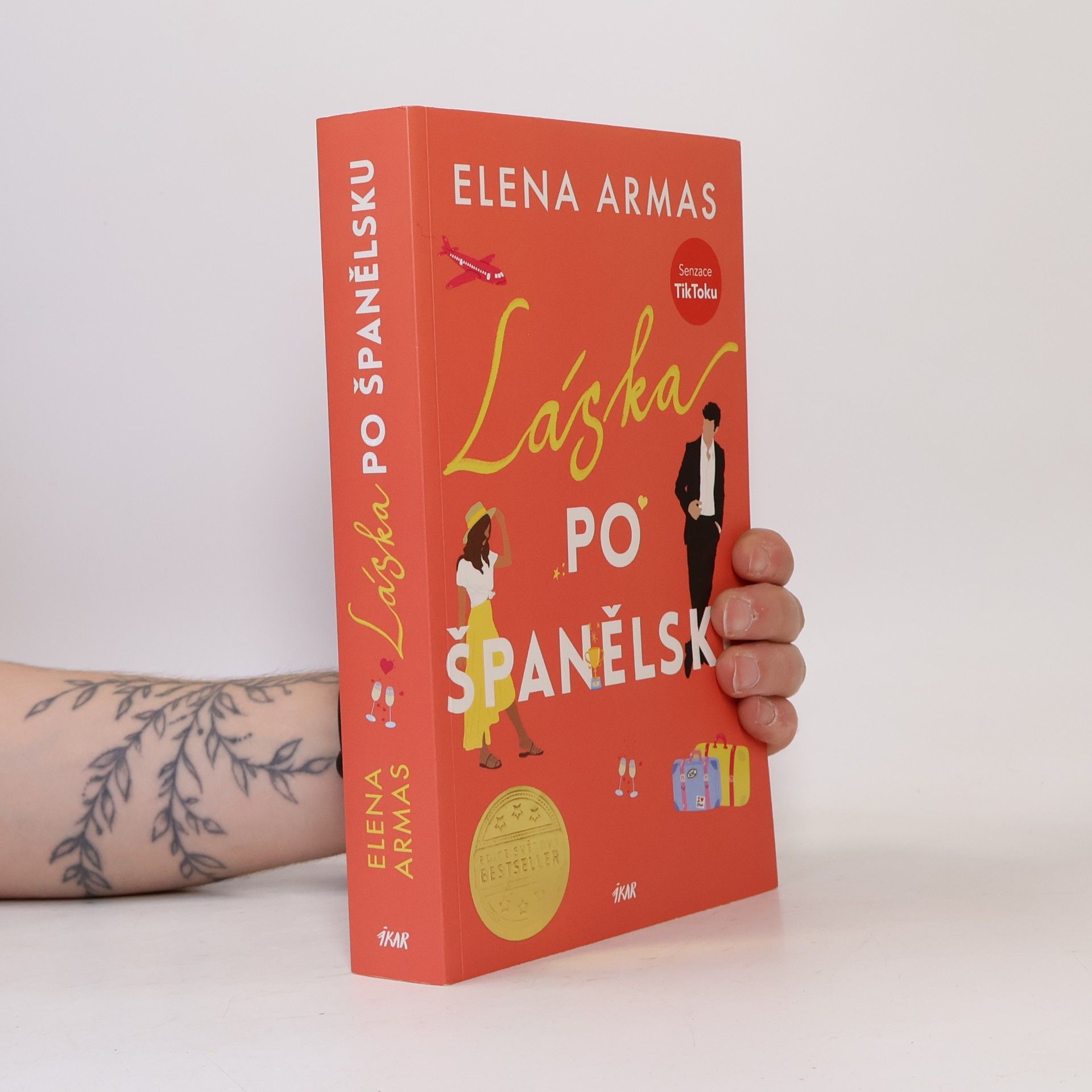 Elena Armas Láska po španělsku