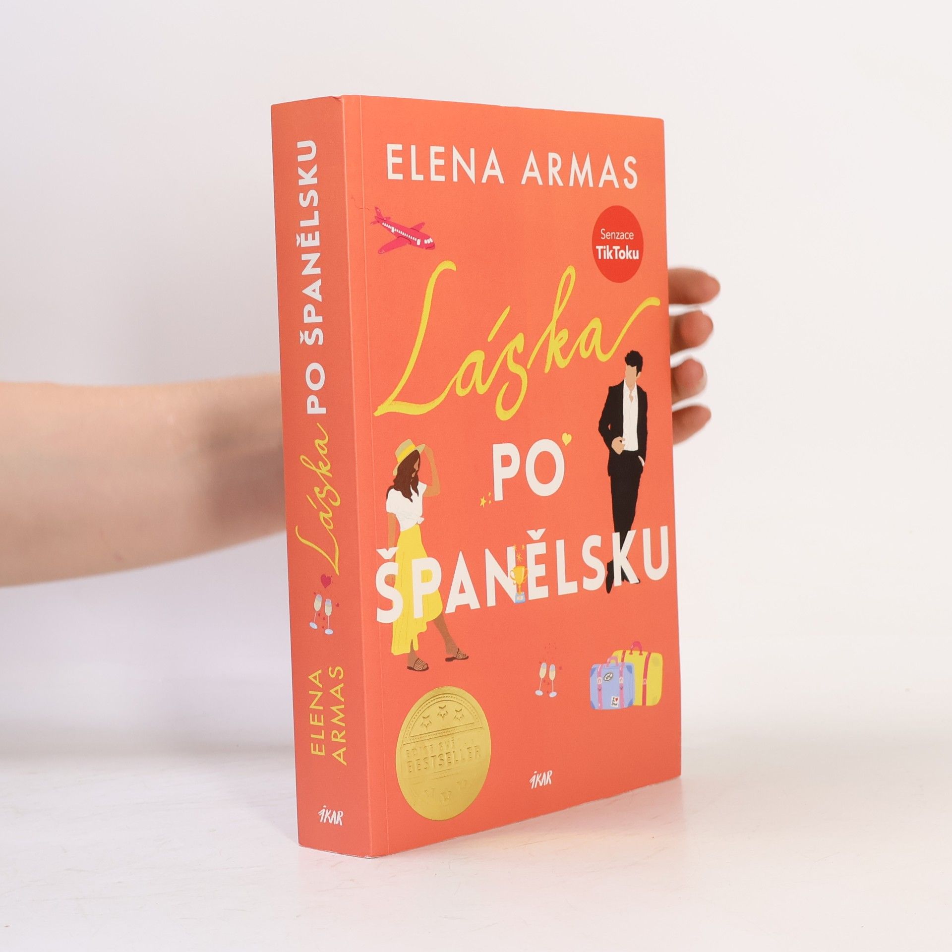 Elena Armas Láska po španělsku