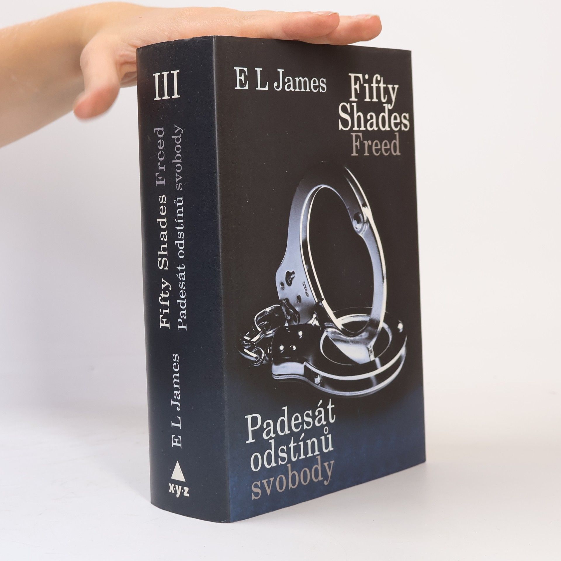 E. L. James Padesát odstínů svobody