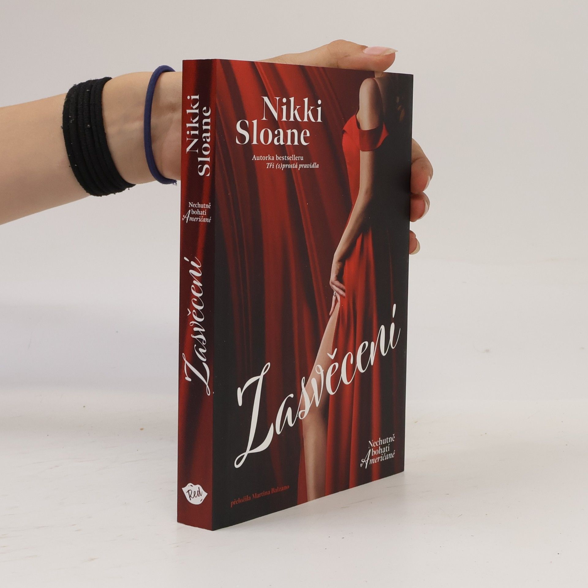 Nikki Sloane Zasvěcení