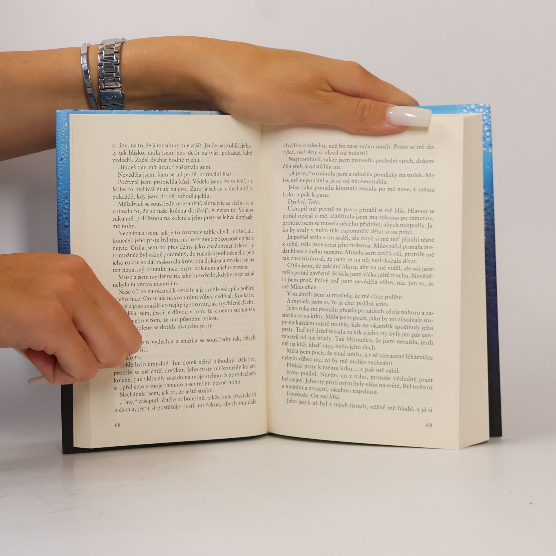 Colleen Hoover Odvrácená tvář lásky
